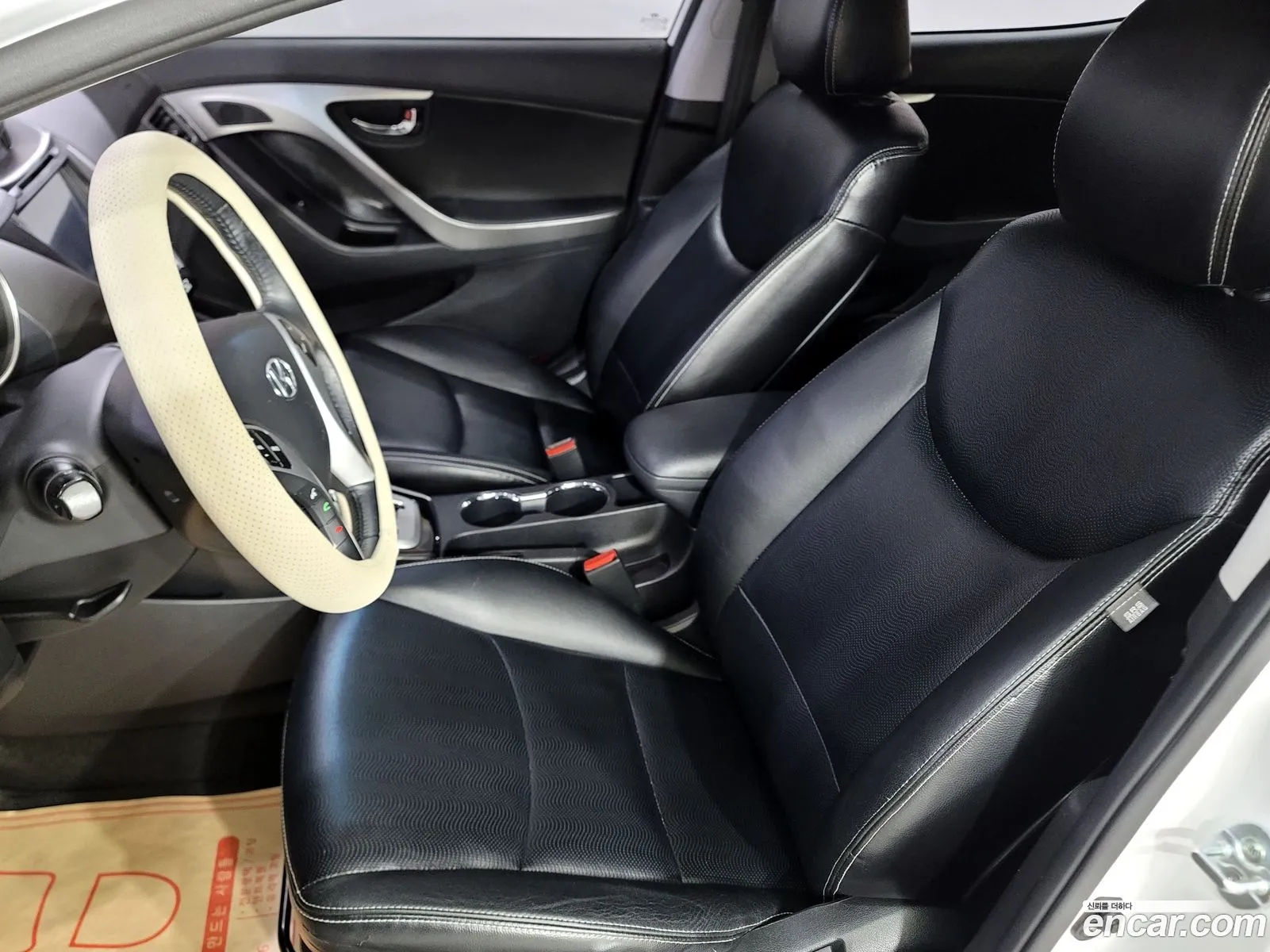 Hyundai Elantra MD 2012 — 18