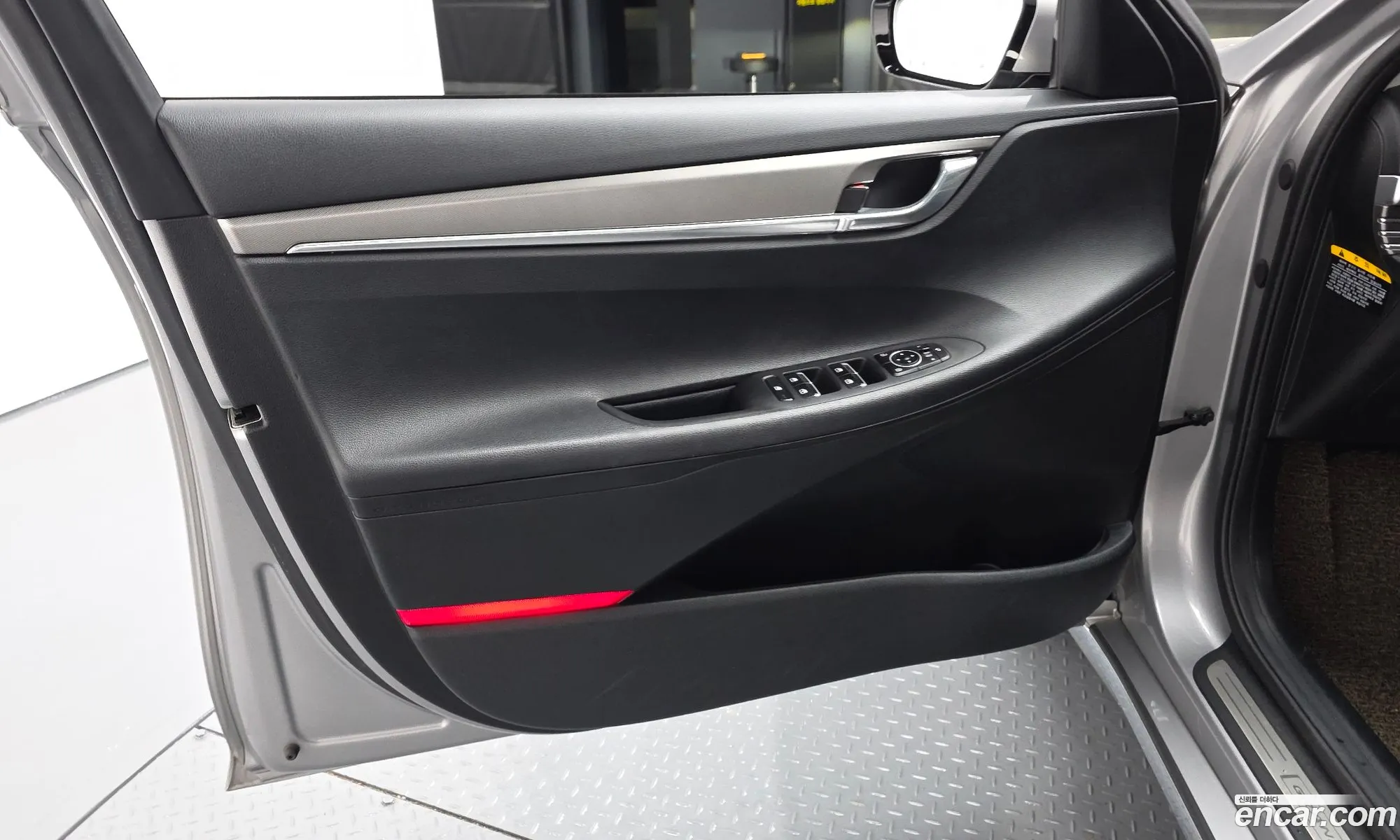 Hyundai Grandeur IG 2020 — 24