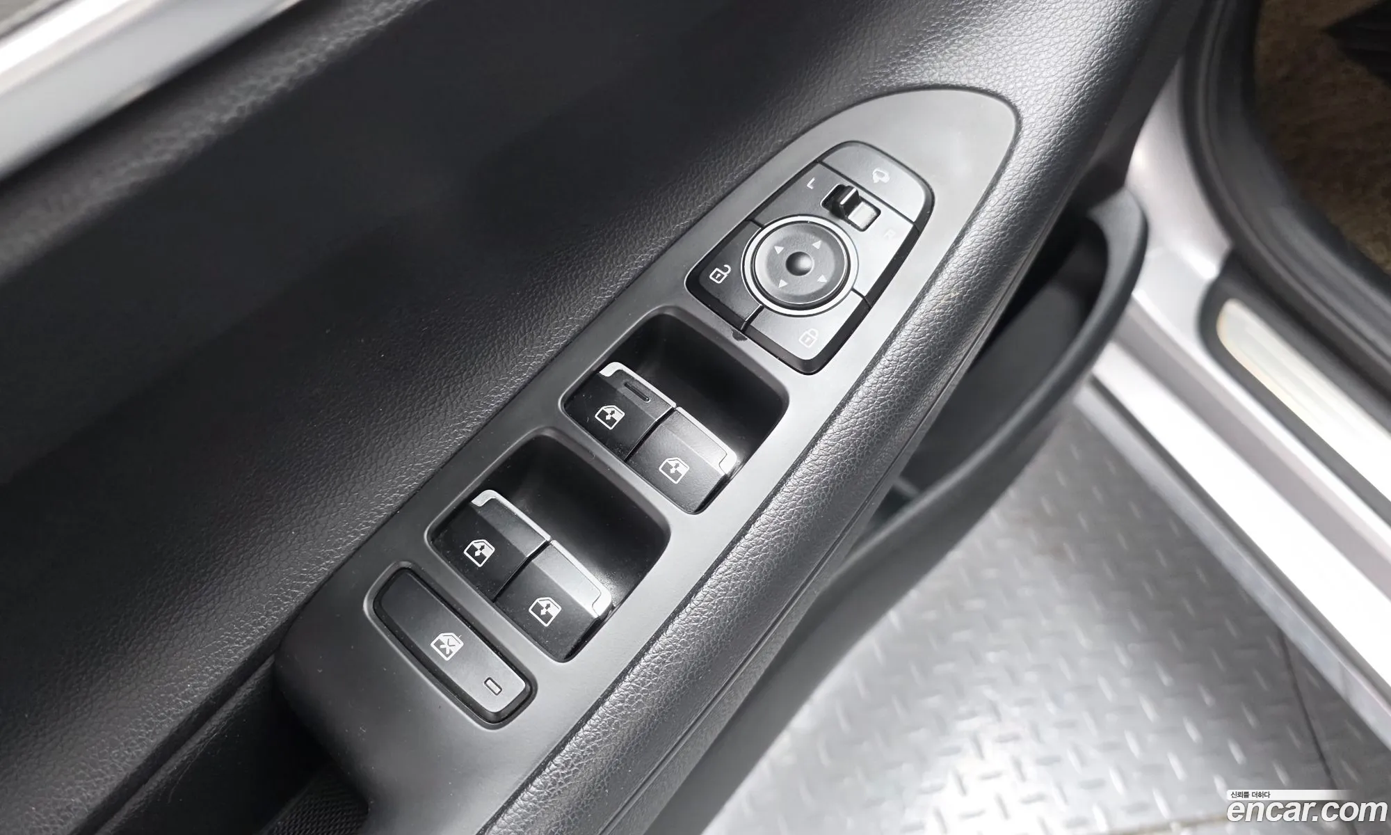 Hyundai Grandeur IG 2020 — 13