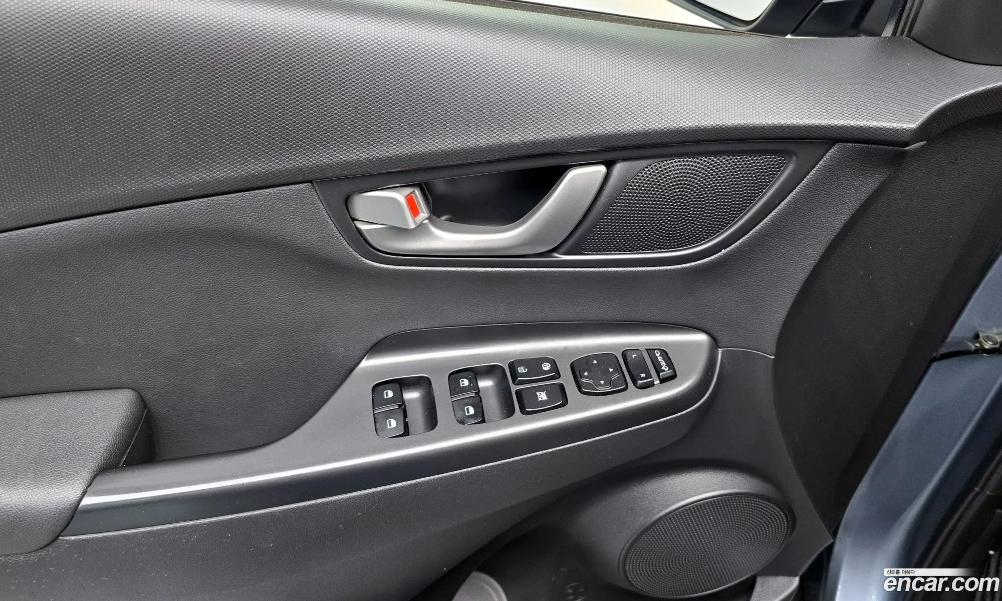 Hyundai Kona 2017 — 21