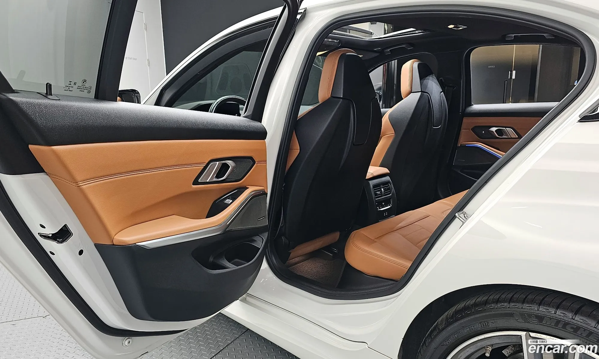 BMW 3 Series 2021 — 33