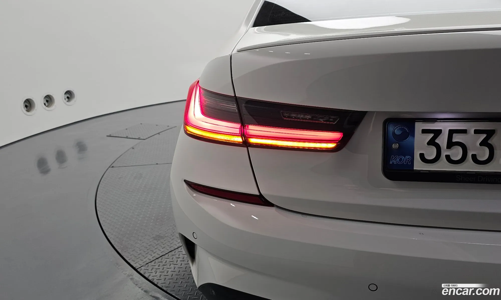 BMW 3 Series 2021 — 16