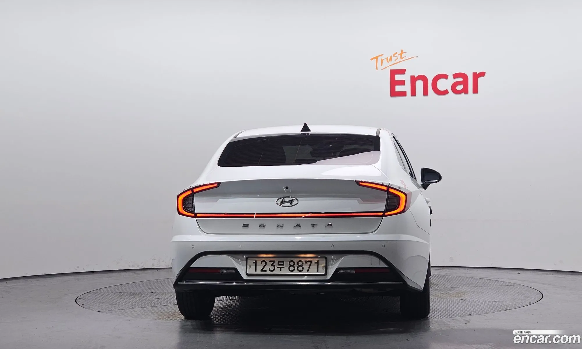 Hyundai Sonata 2020 — 28