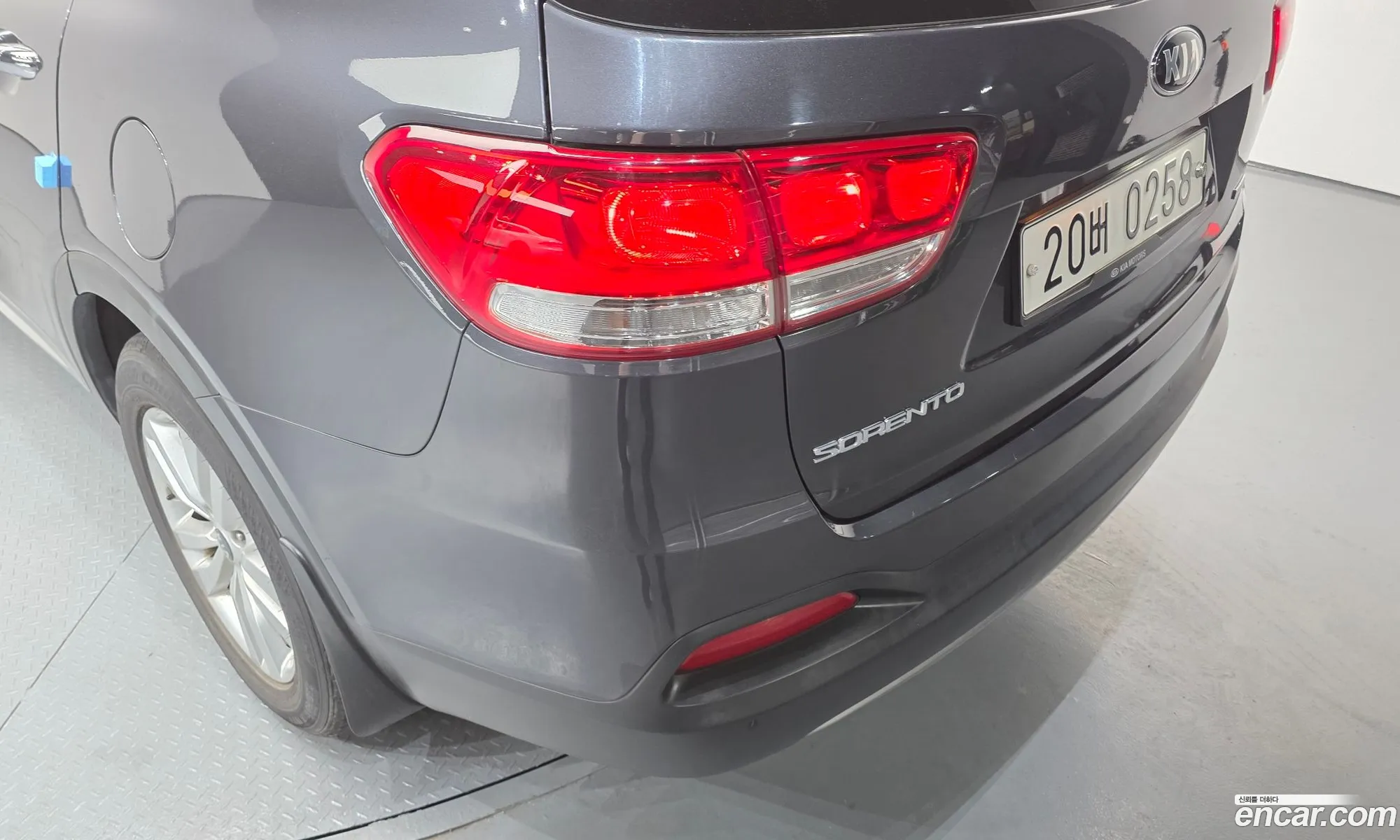 Kia Sorento 2016 — 17