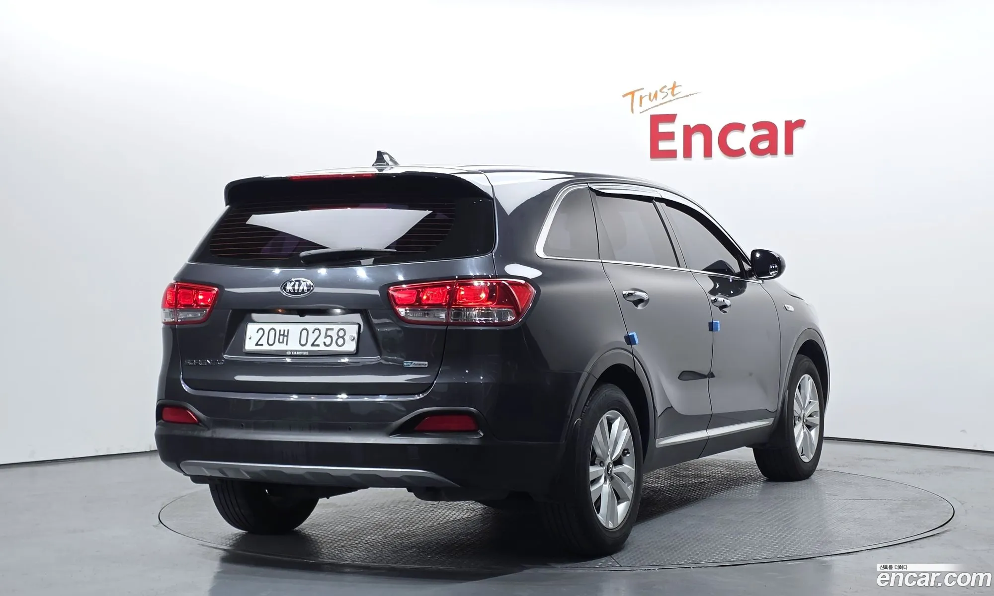 Kia Sorento 2016 — 24