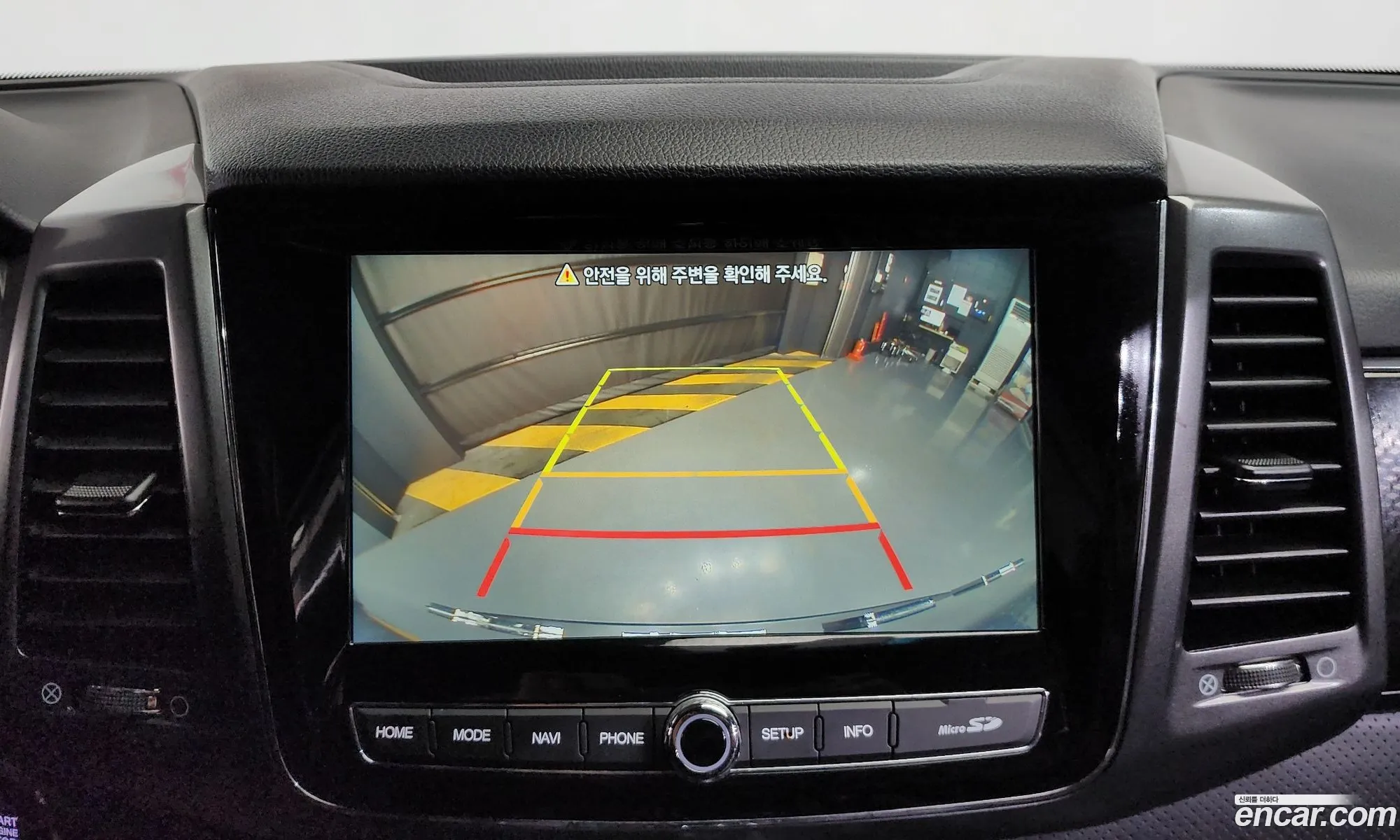 KG Mobility (SsangYong) Rexton Sports Khan 2022 — 17