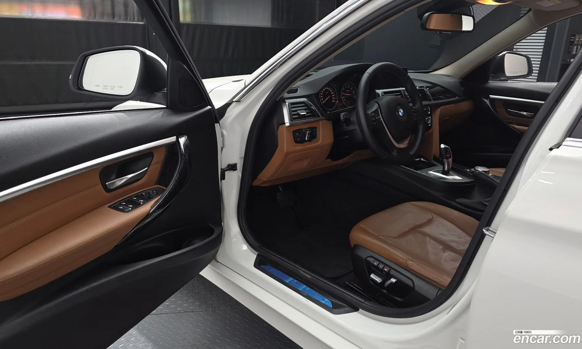 BMW 3 Series 2017 — 3