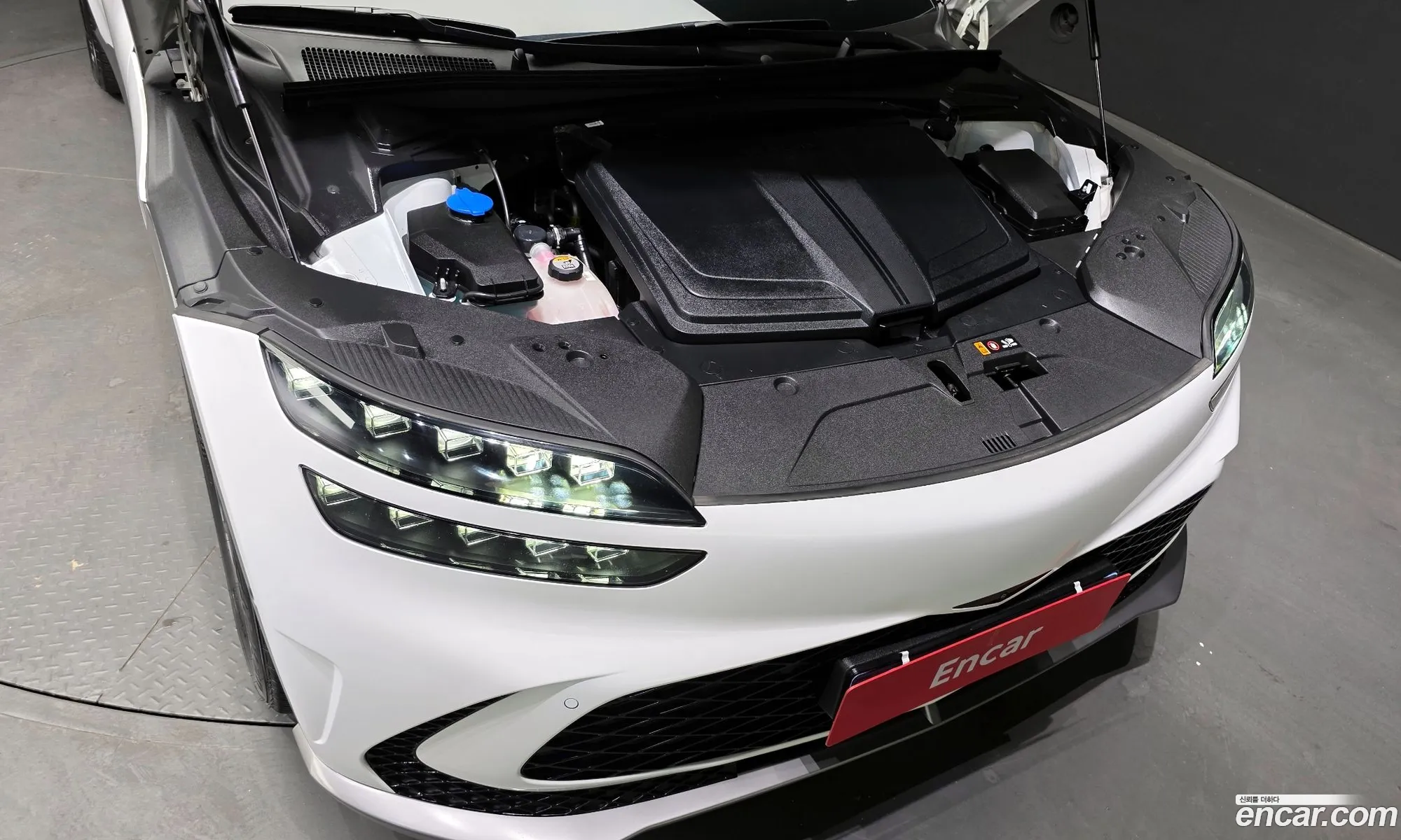 Genesis GV60 2022 — 11