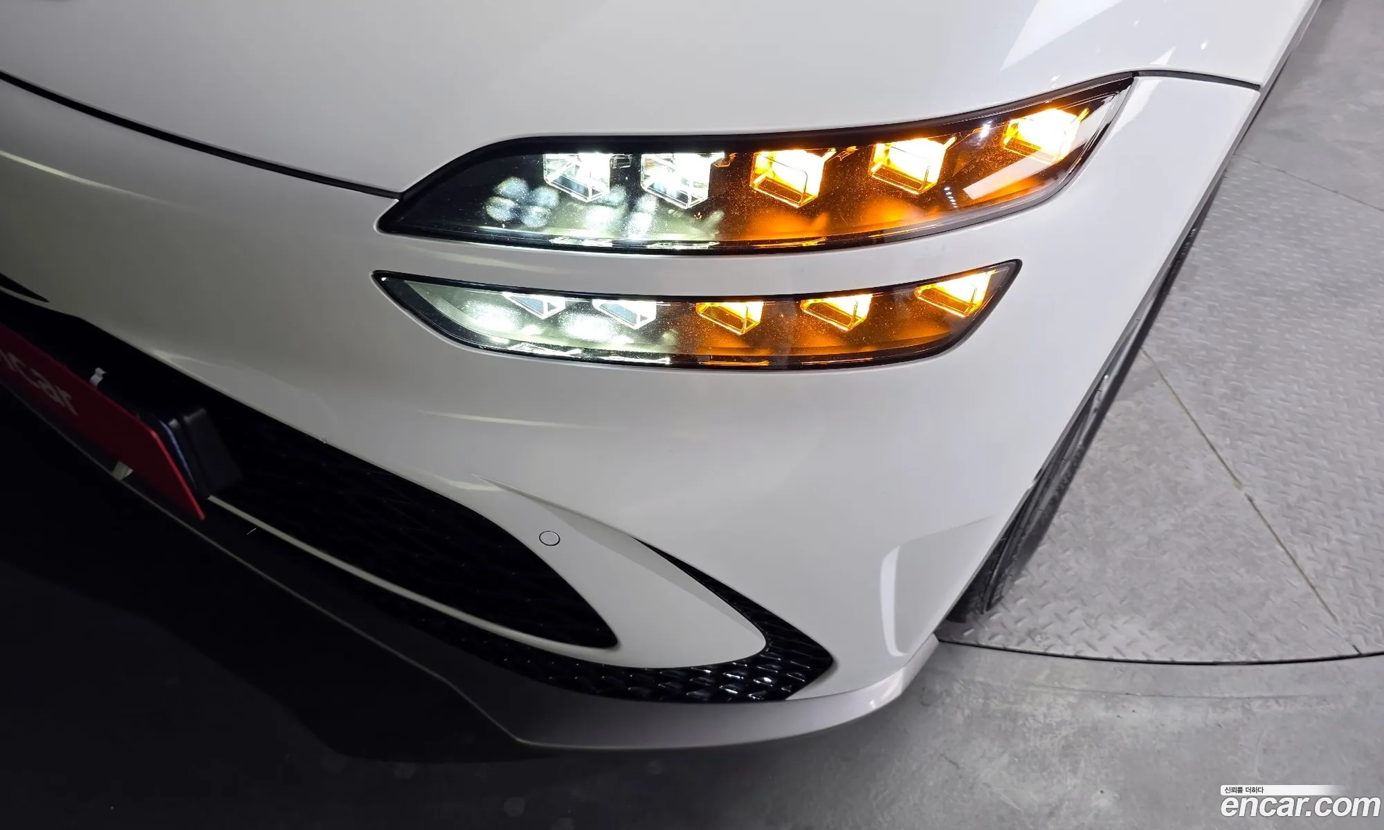 Genesis GV60 2022 — 12