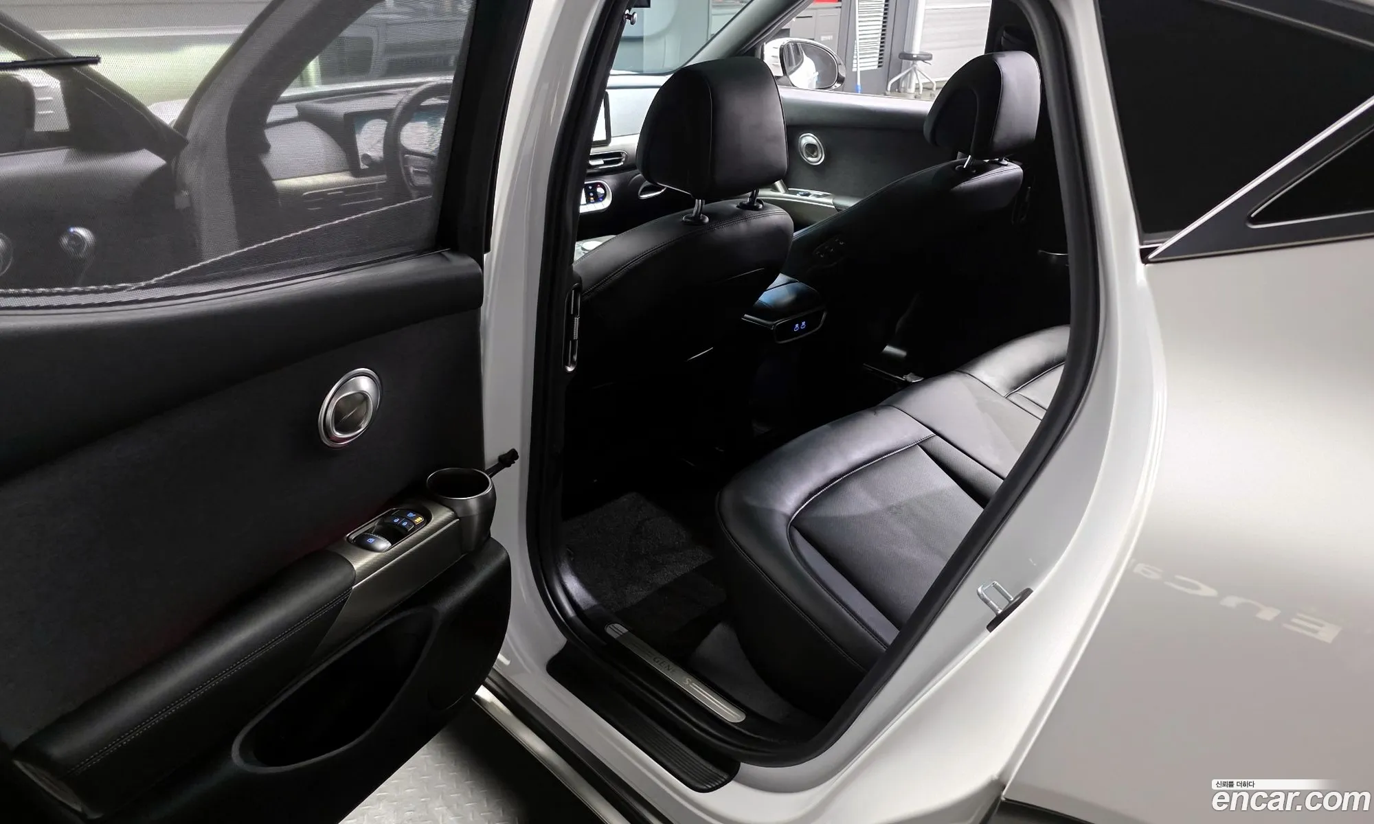 Genesis GV60 2022 — 13