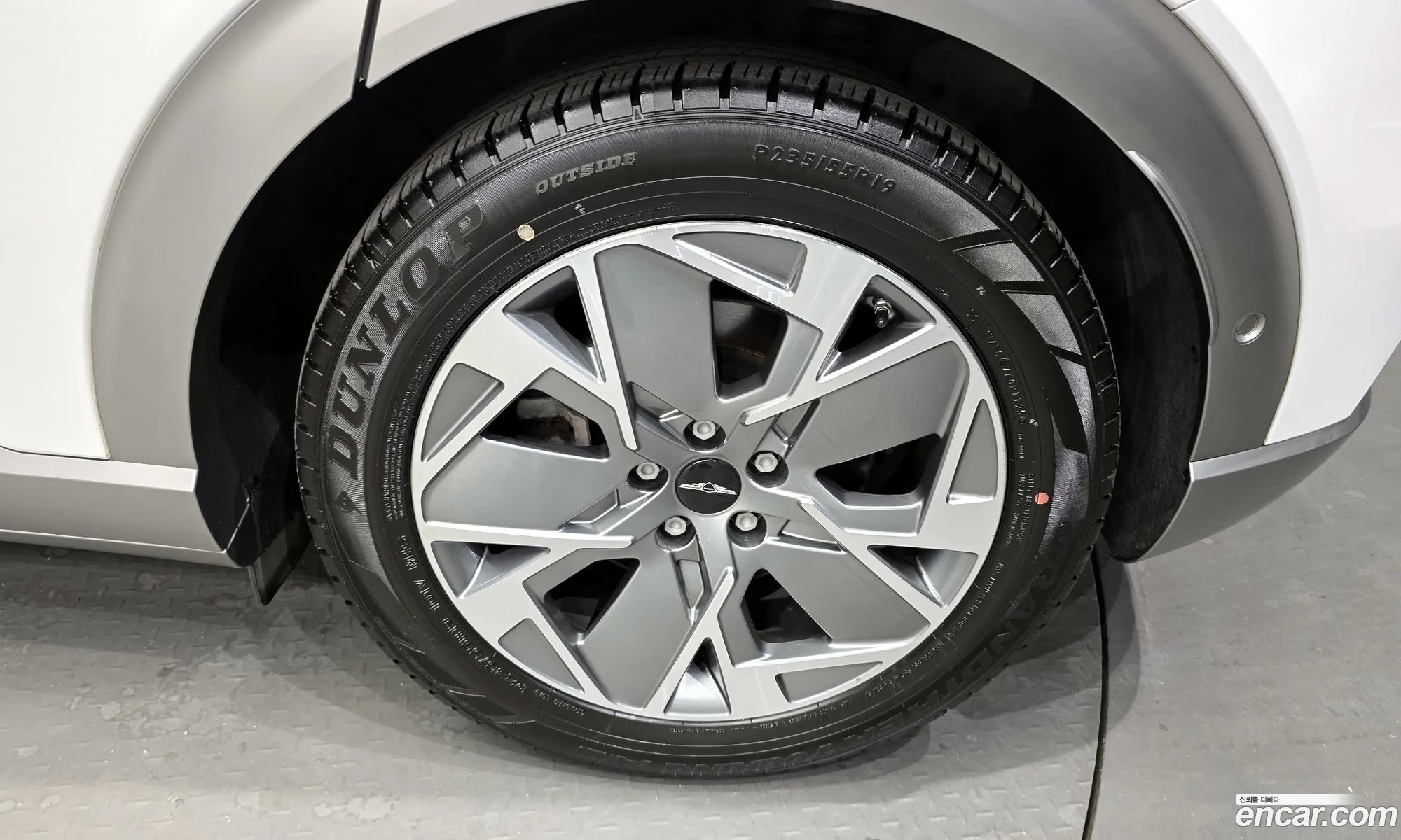 Genesis GV60 2022 — 27