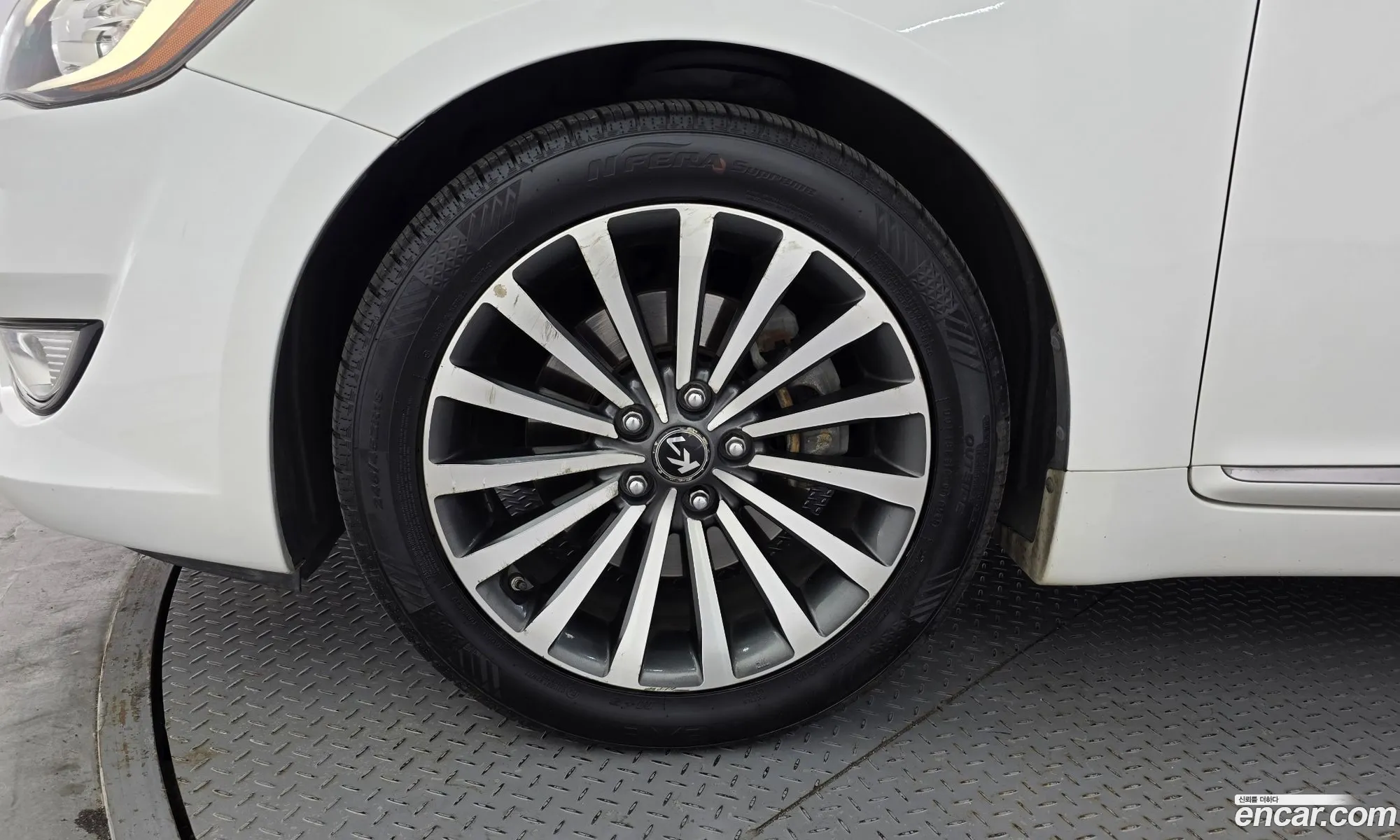 Kia The Prestige K7 2012 — 2