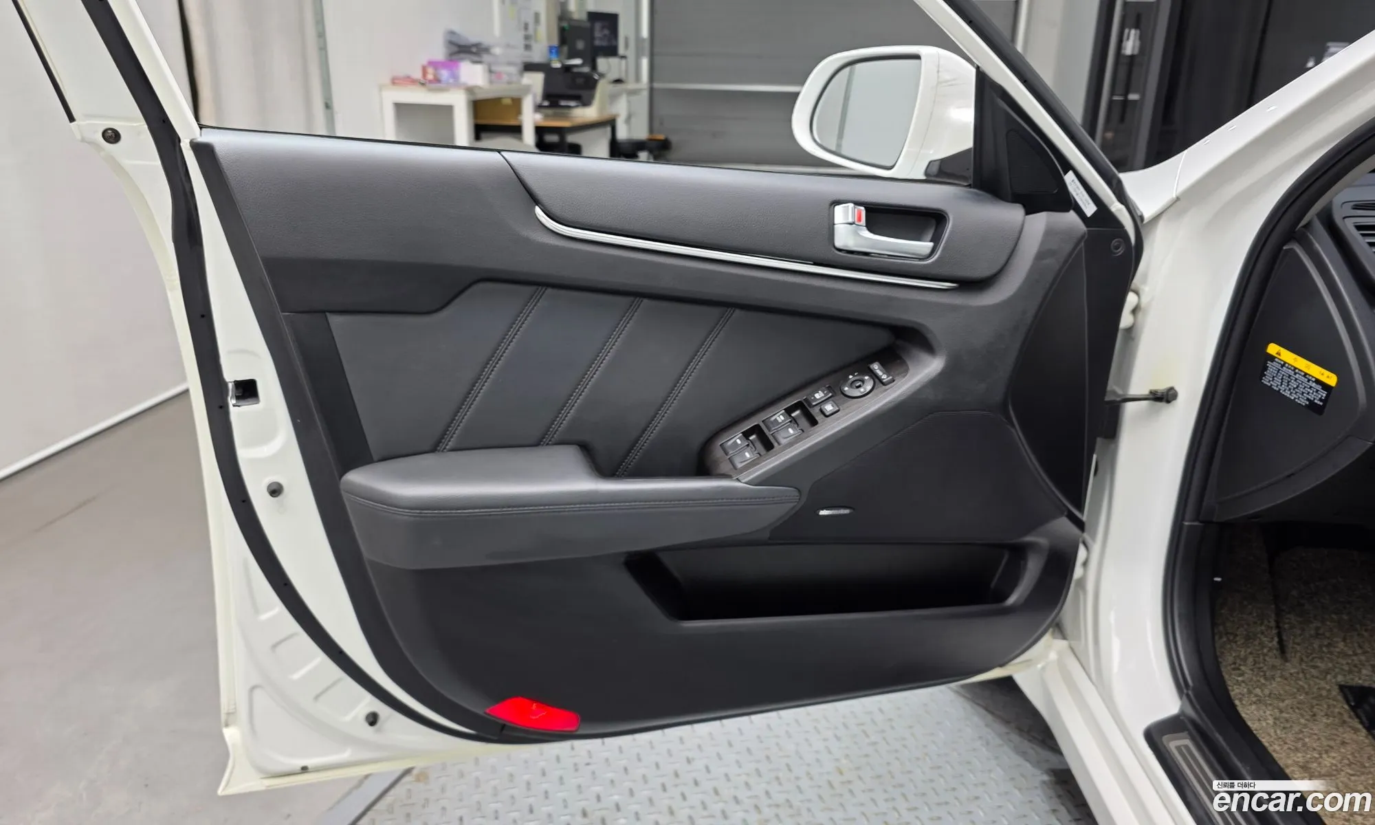 Kia The Prestige K7 2012 — 11