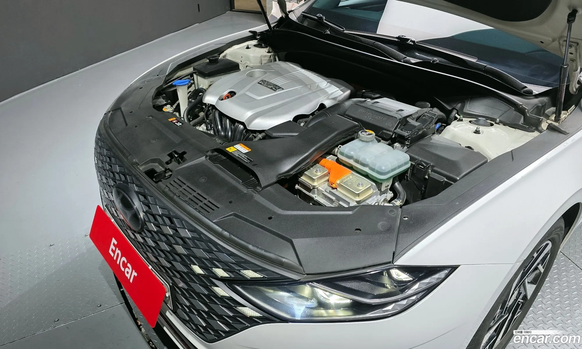 Hyundai Grandeur IG Hybrid 2020 — 32