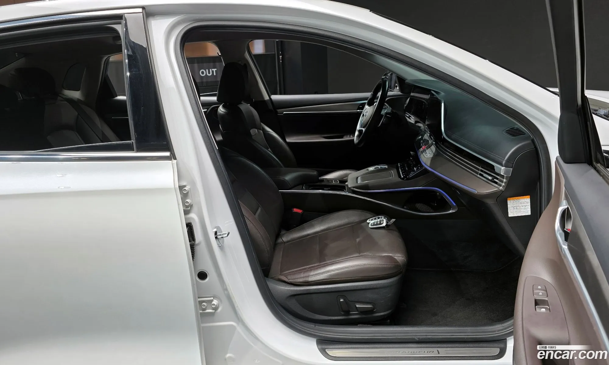 Hyundai Grandeur IG Hybrid 2020 — 16