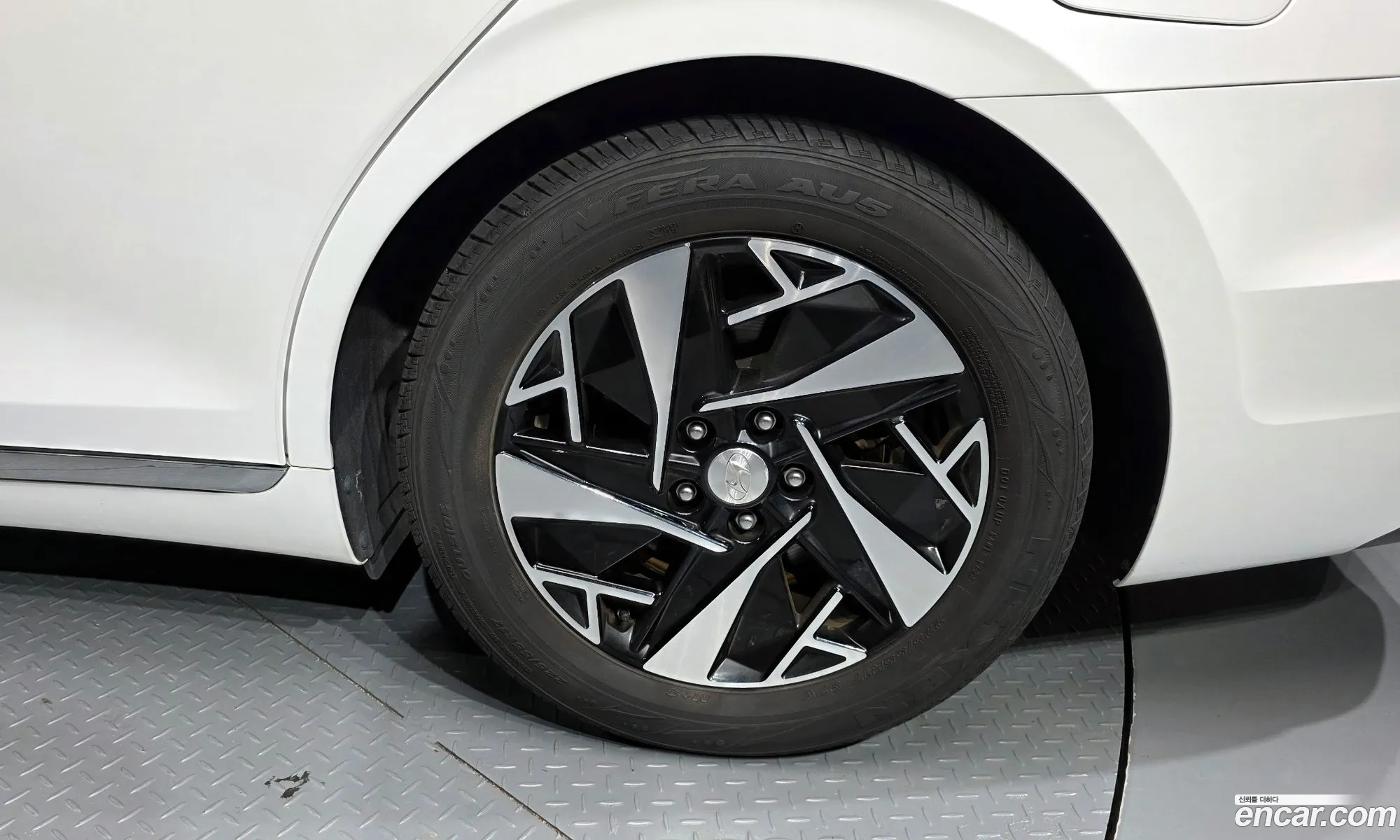 Hyundai Grandeur IG Hybrid 2020 — 19