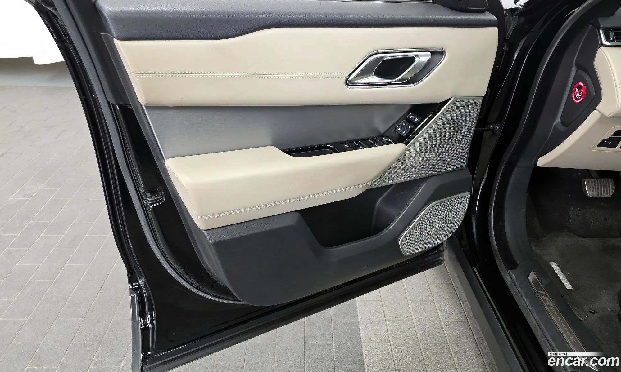 Land Rover Range Rover Velar 2018 — 21