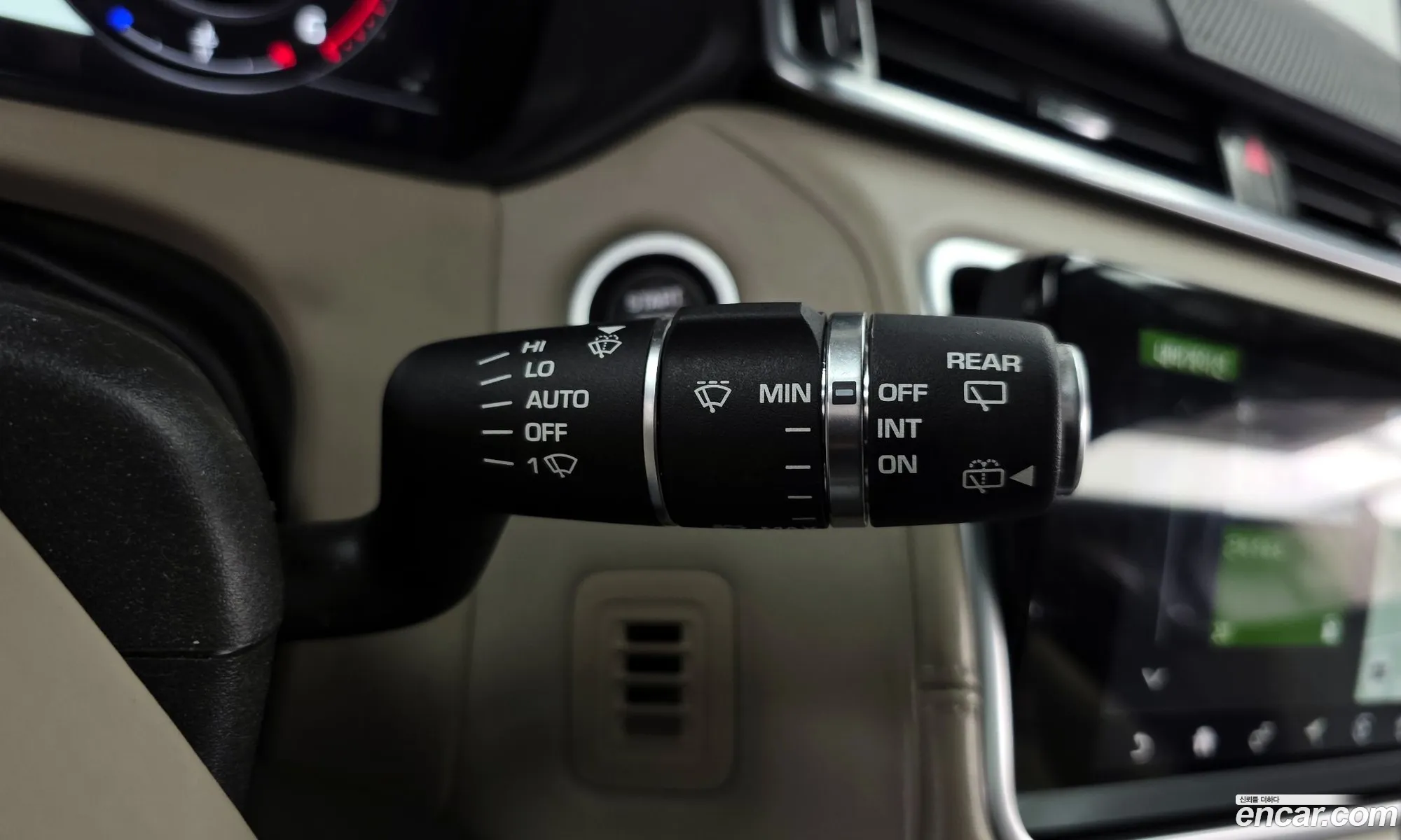 Land Rover Range Rover Velar 2018 — 29