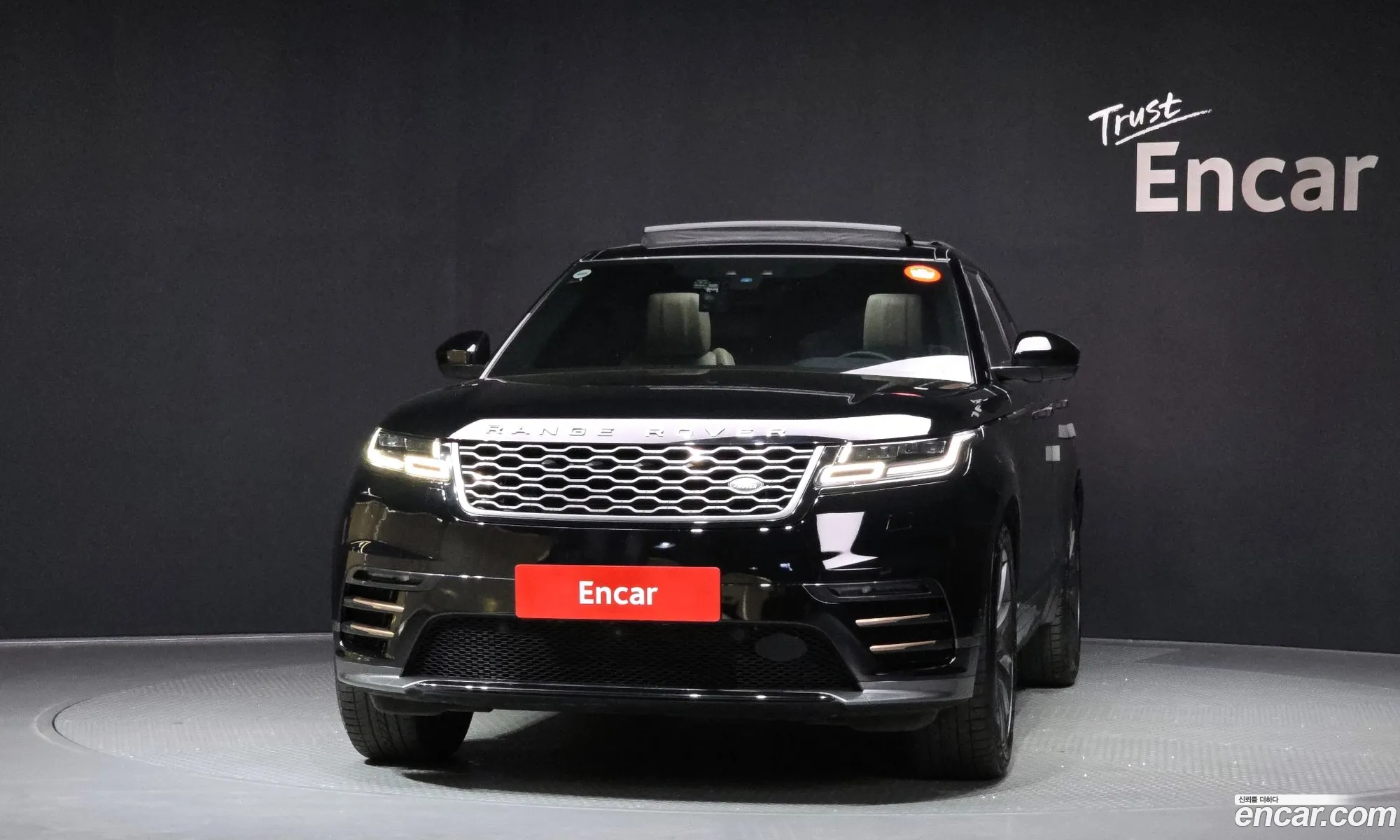 Land Rover Range Rover Velar 2018 — 6