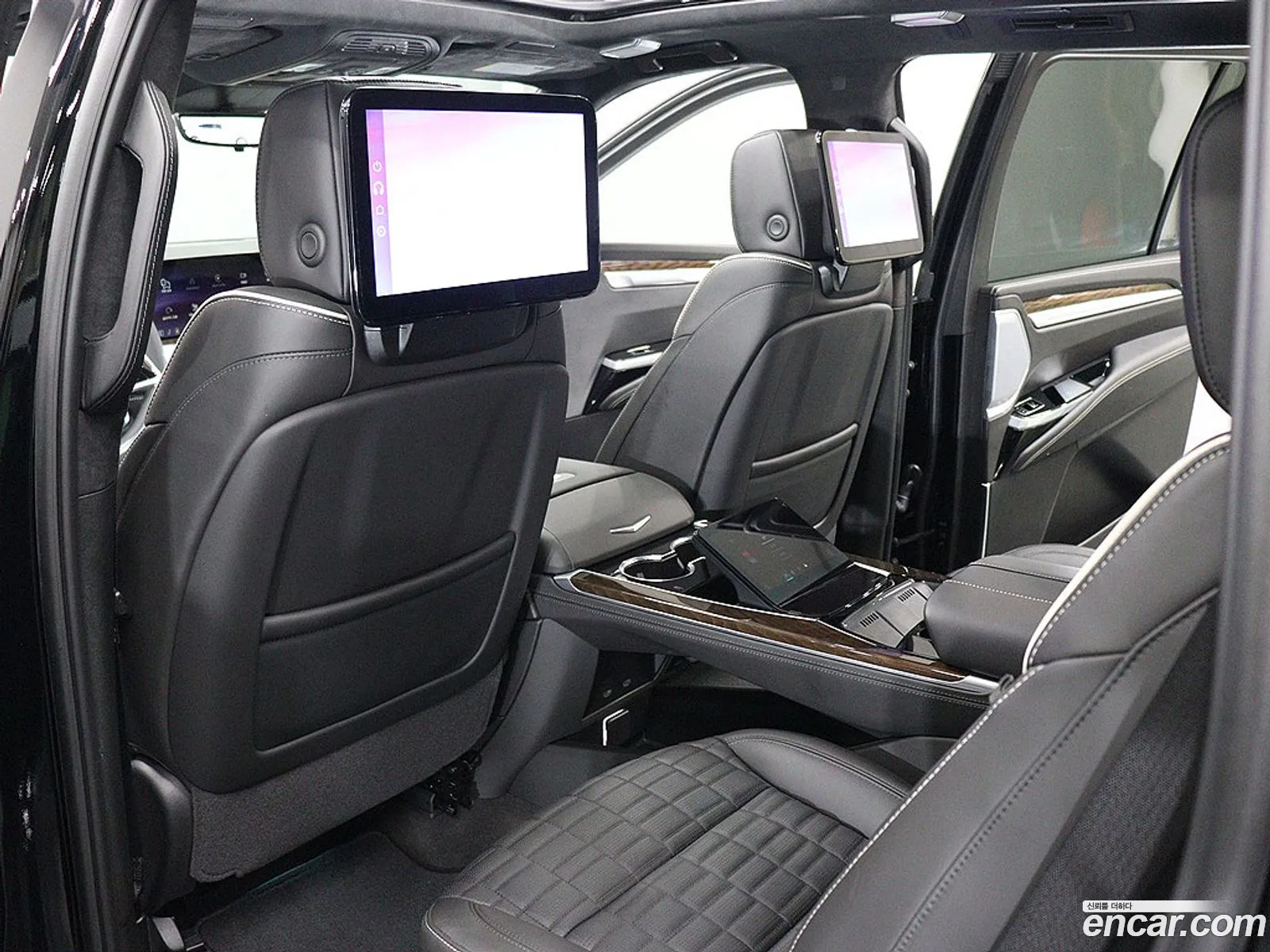 Cadillac Escalade 2025 — 7