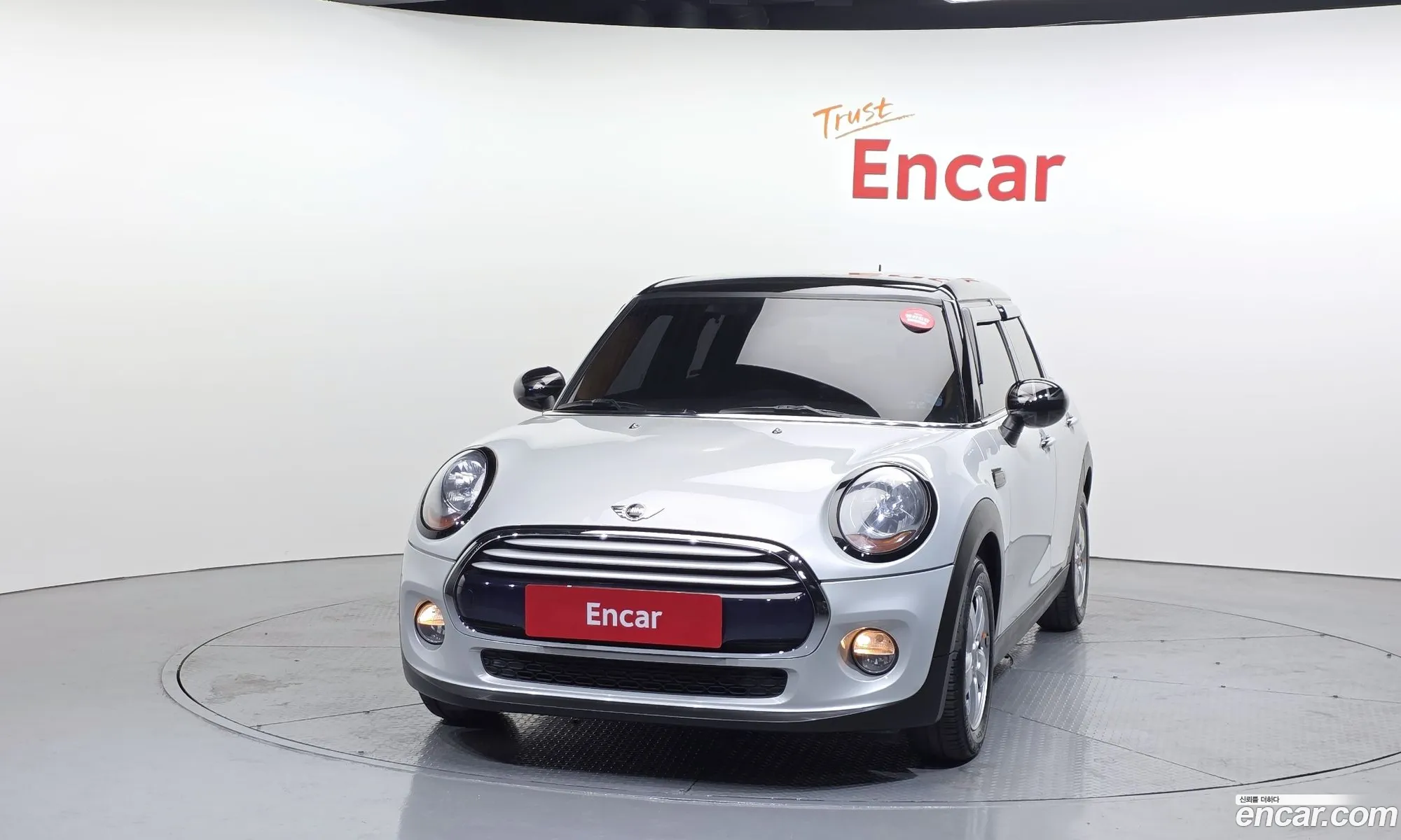 Mini Cooper D 2015 — 2