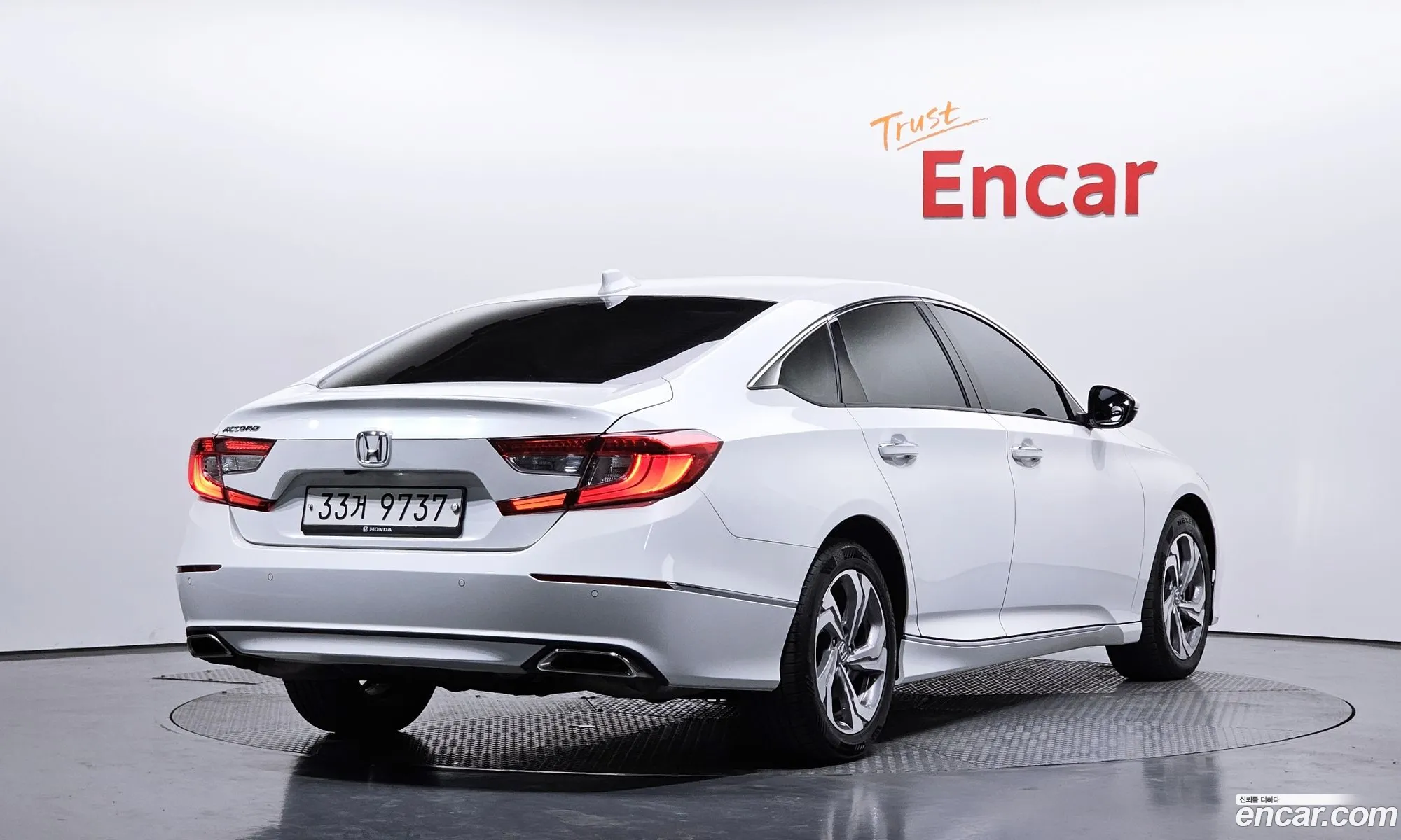 Honda Accord 10th Gen 2018 — 19