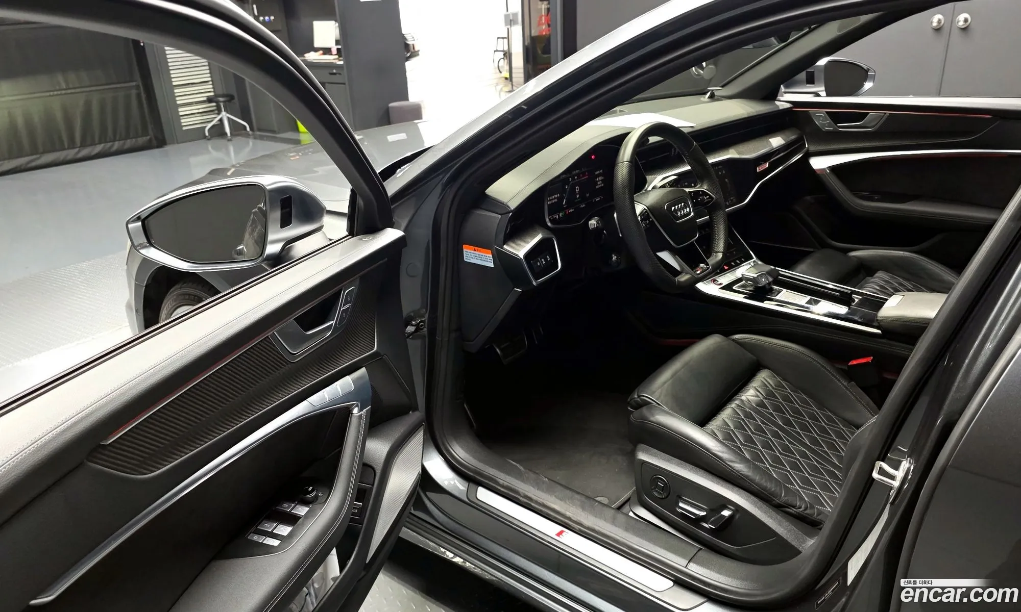 Audi S6 2021 WAUZZZF23MN004320 — 18