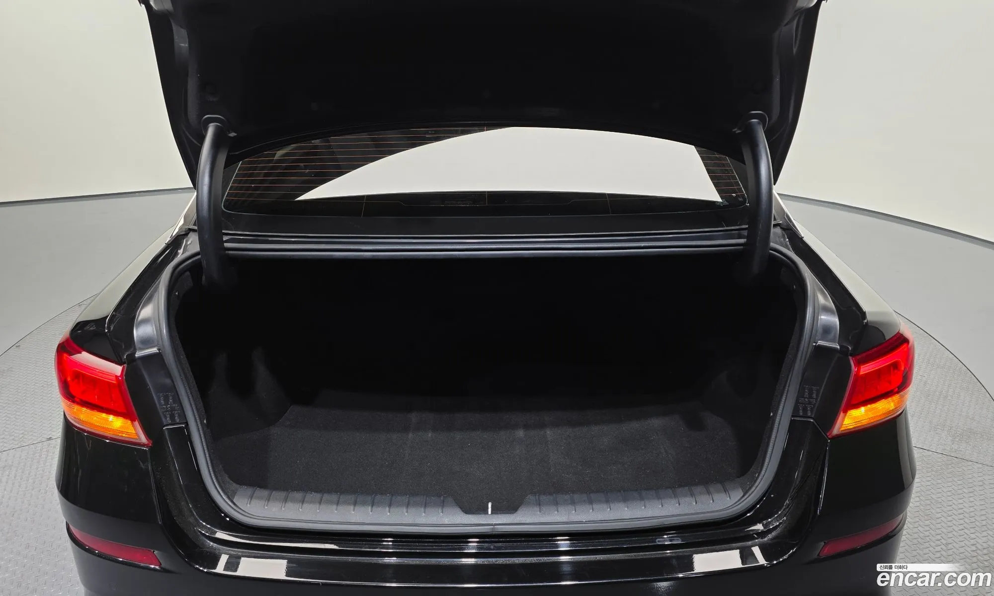 Kia K5 2019 — 9