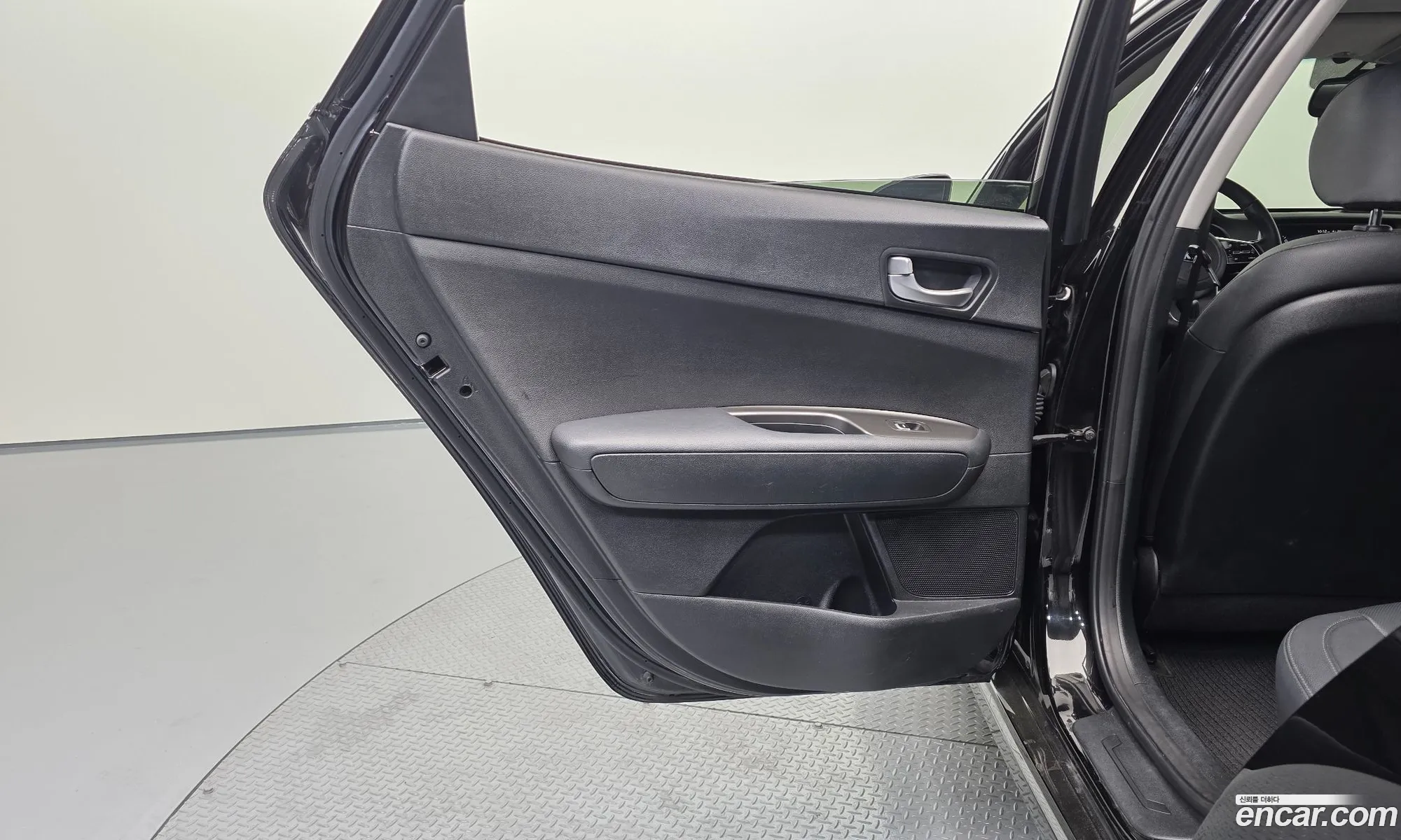 Kia K5 2019 — 11