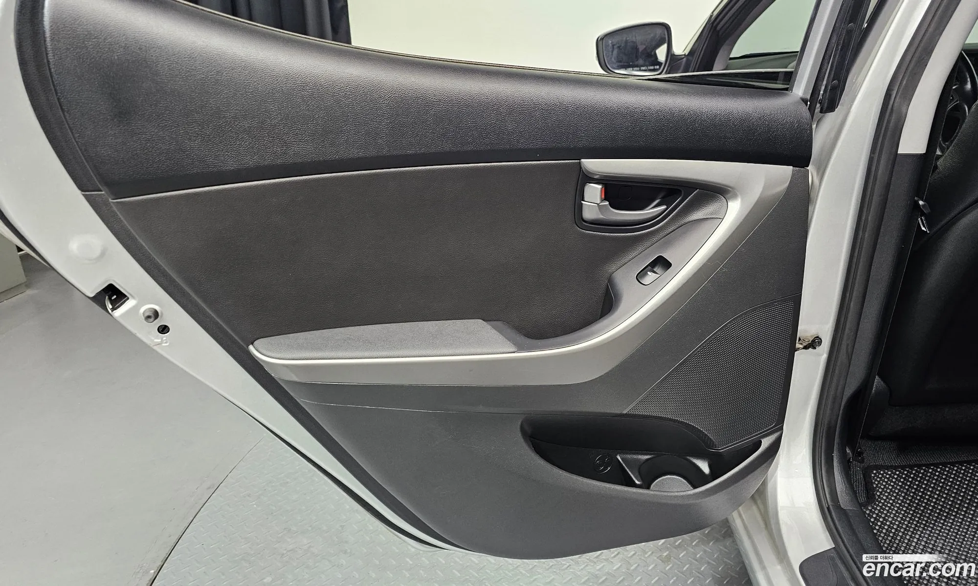 Hyundai Elantra 2014 — 27