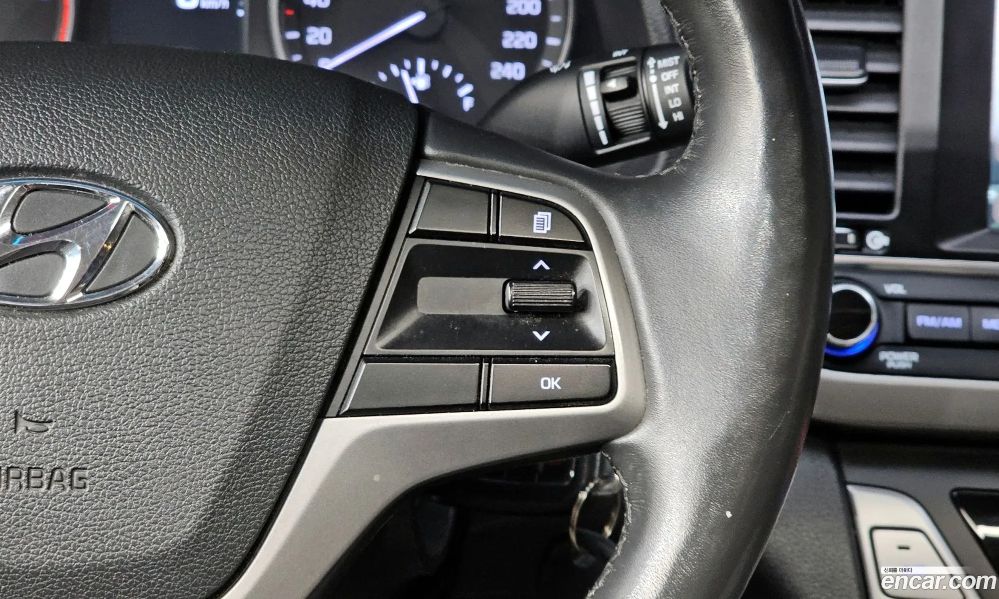 Hyundai Elantra AD 2016 — 4