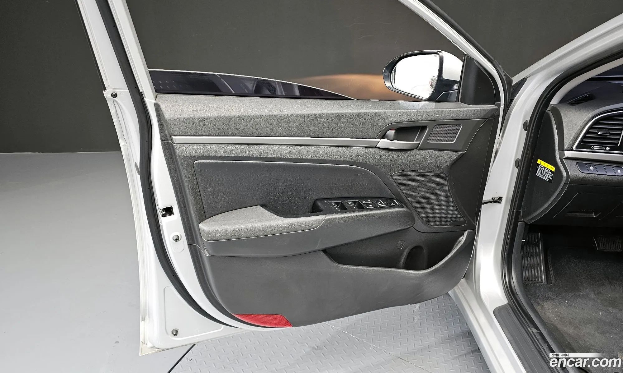 Hyundai Elantra AD 2016 — 20