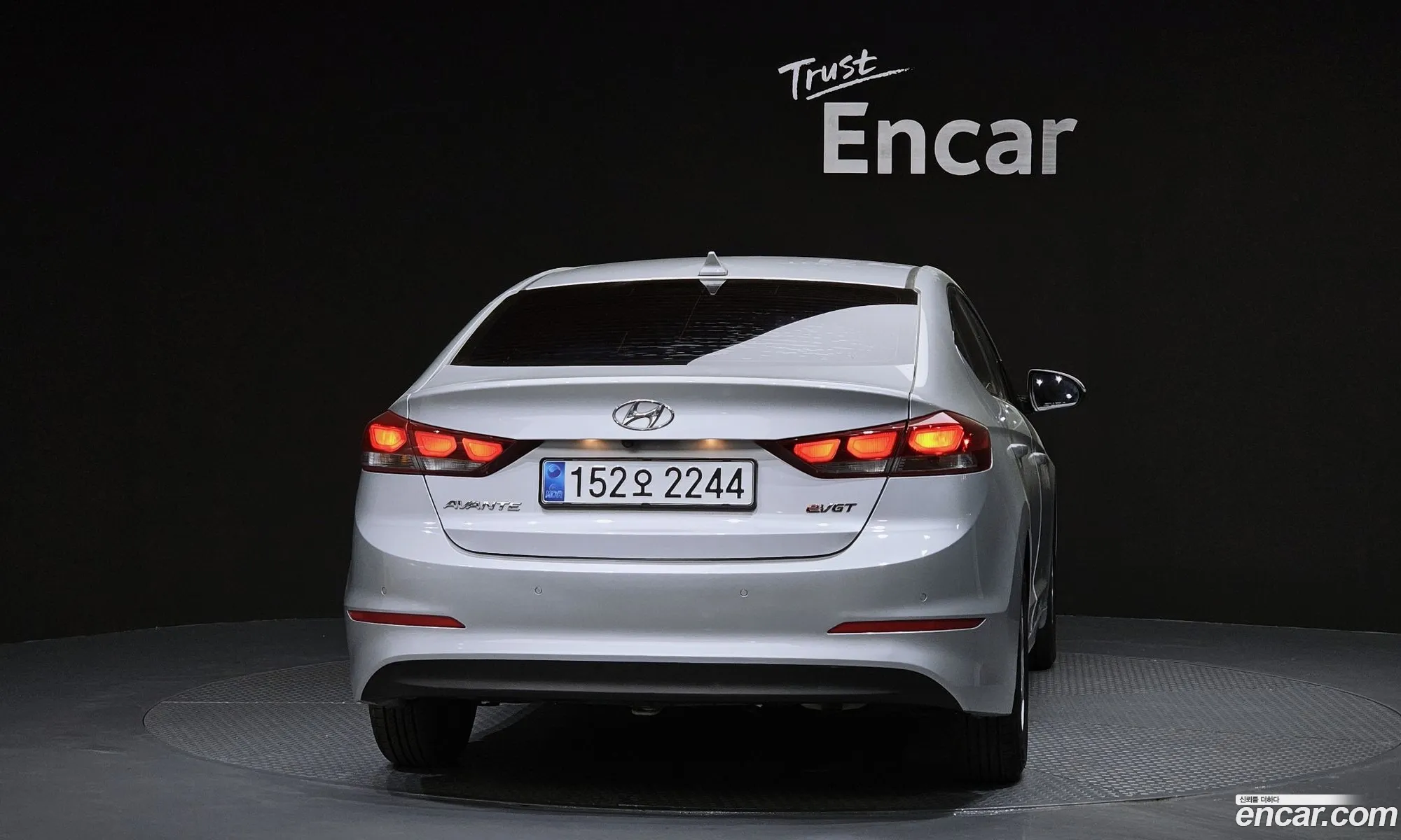 Hyundai Elantra AD 2016 — 18