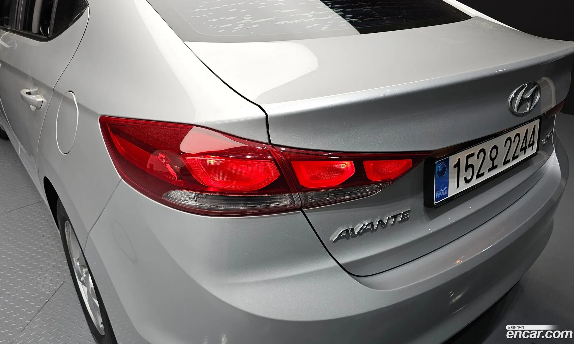 Hyundai Elantra AD 2016 — 12