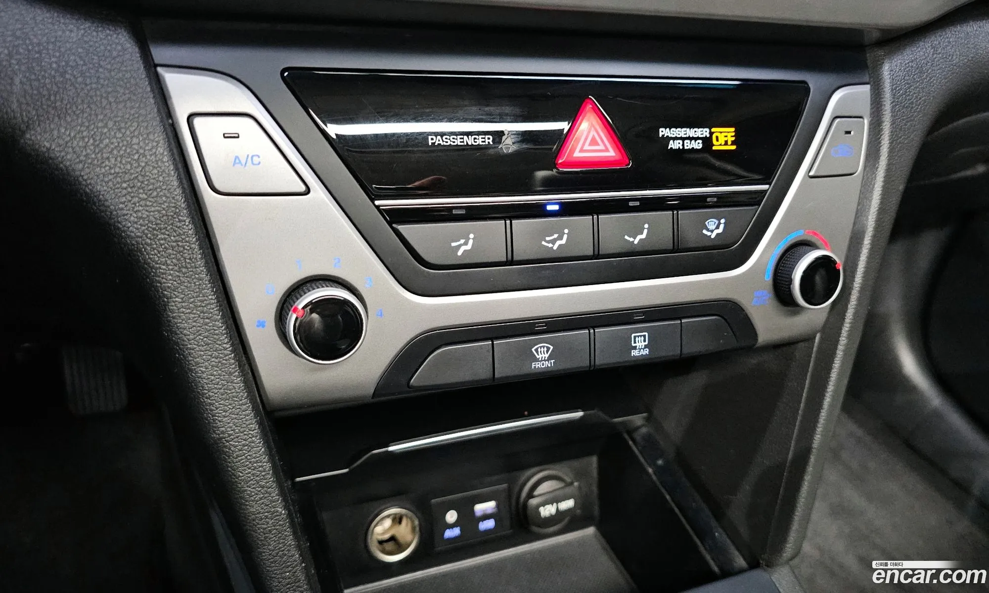 Hyundai Elantra AD 2016 — 10