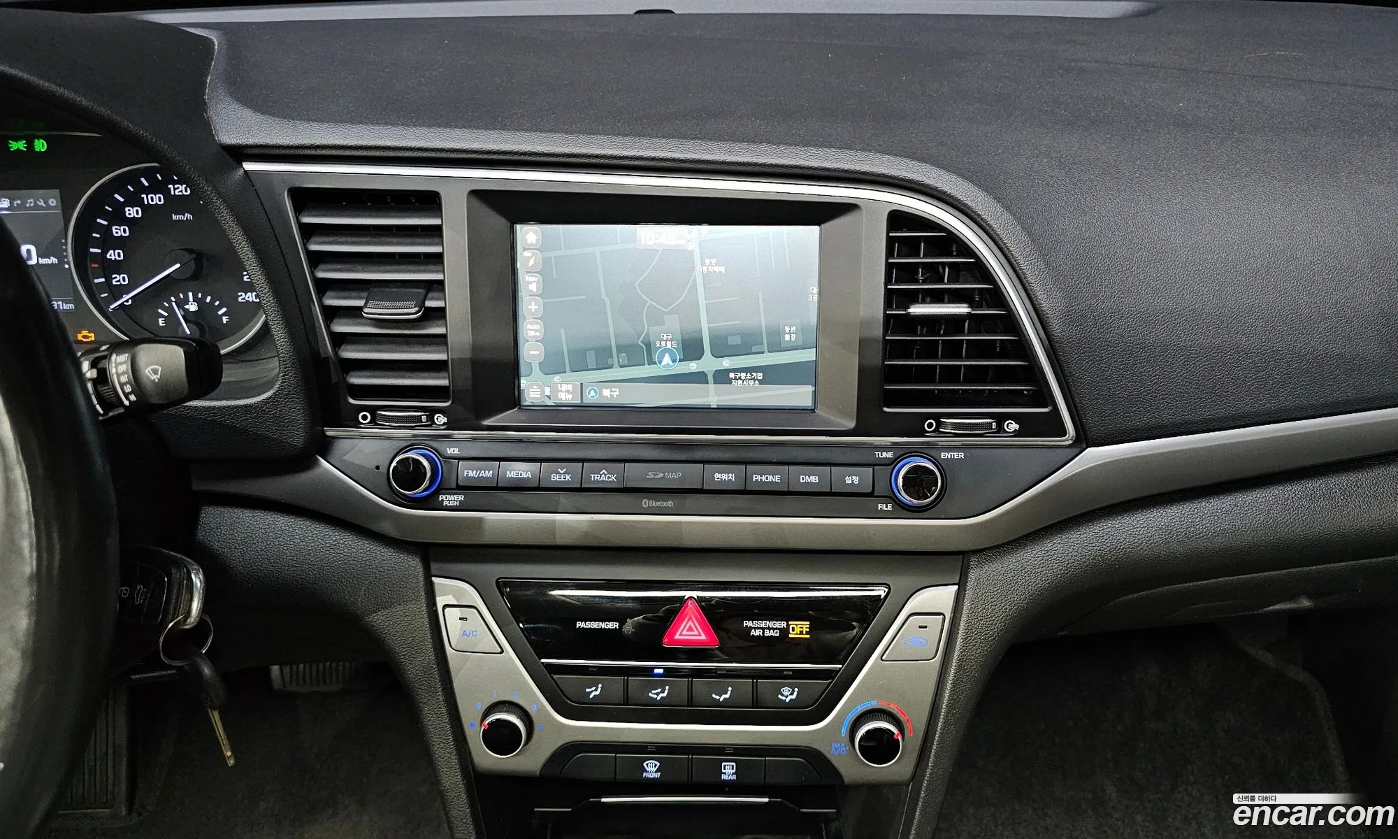 Hyundai Elantra AD 2016 — 7
