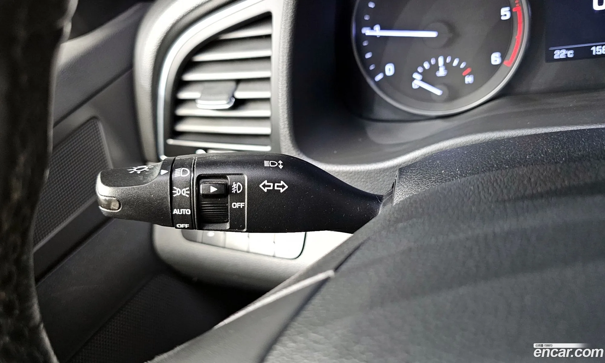 Hyundai Elantra AD 2016 — 26