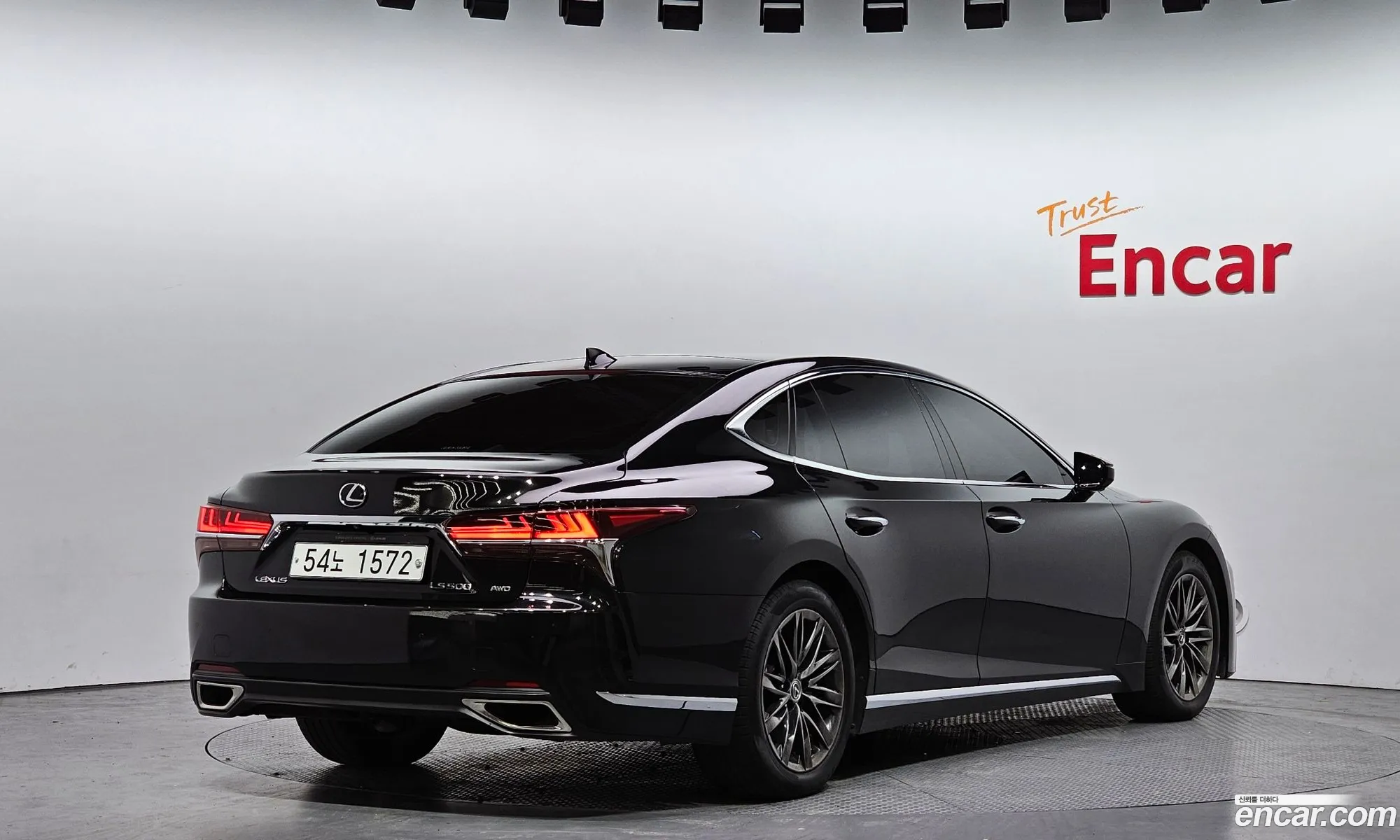 Lexus LS500 2018 — 17
