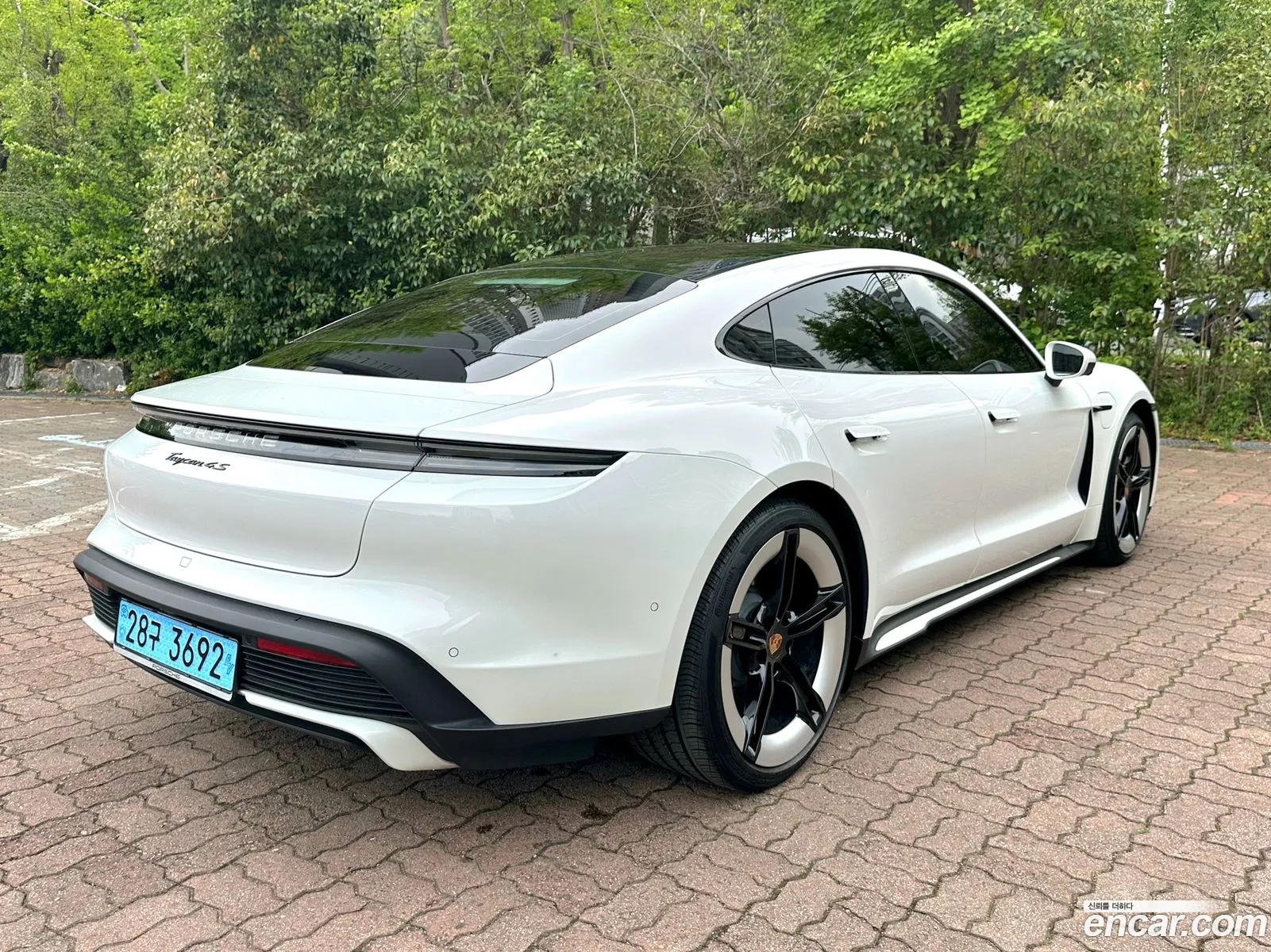 Porsche Taycan 2025 — 5