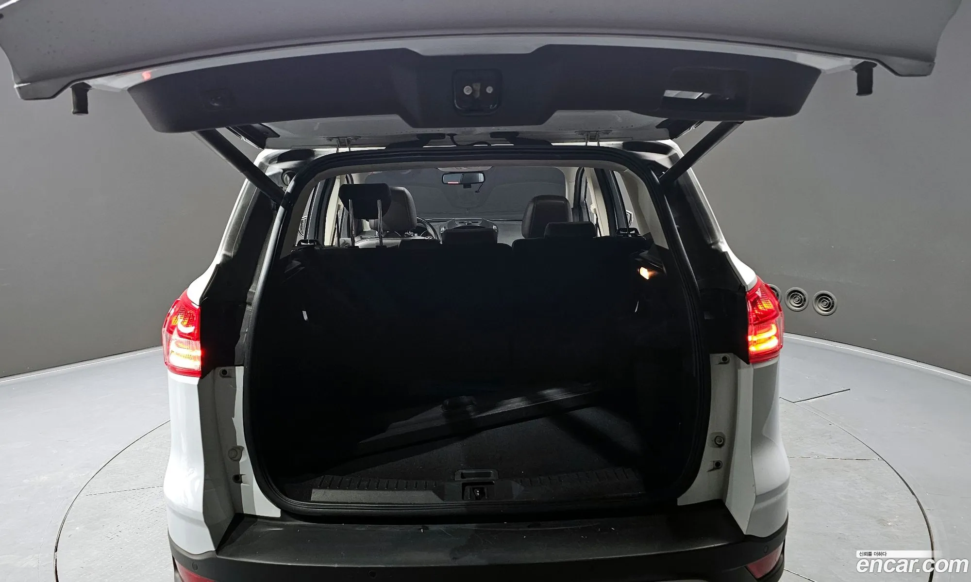 Ford Kuga 2015 WF0AXXWPMGFJ67448 — 9