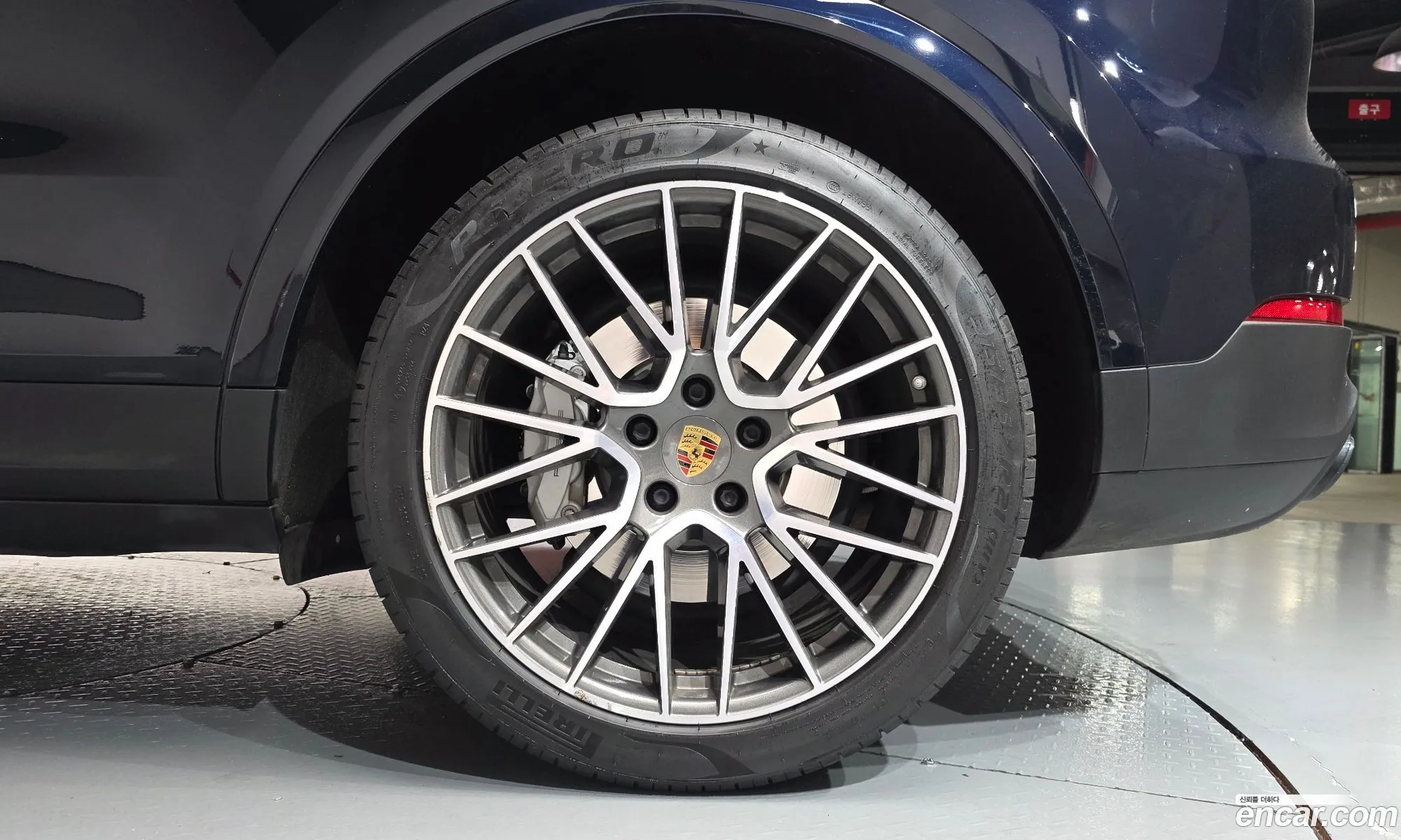 Porsche Cayenne 2021 — 19