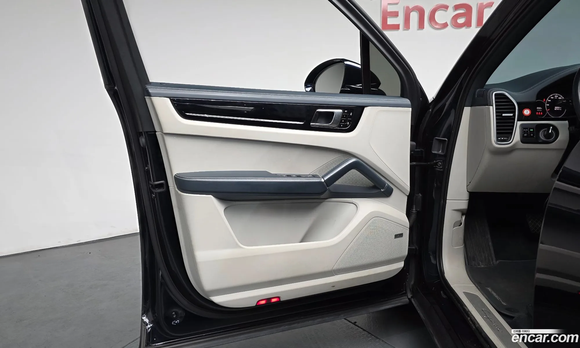 Porsche Cayenne 2021 — 16