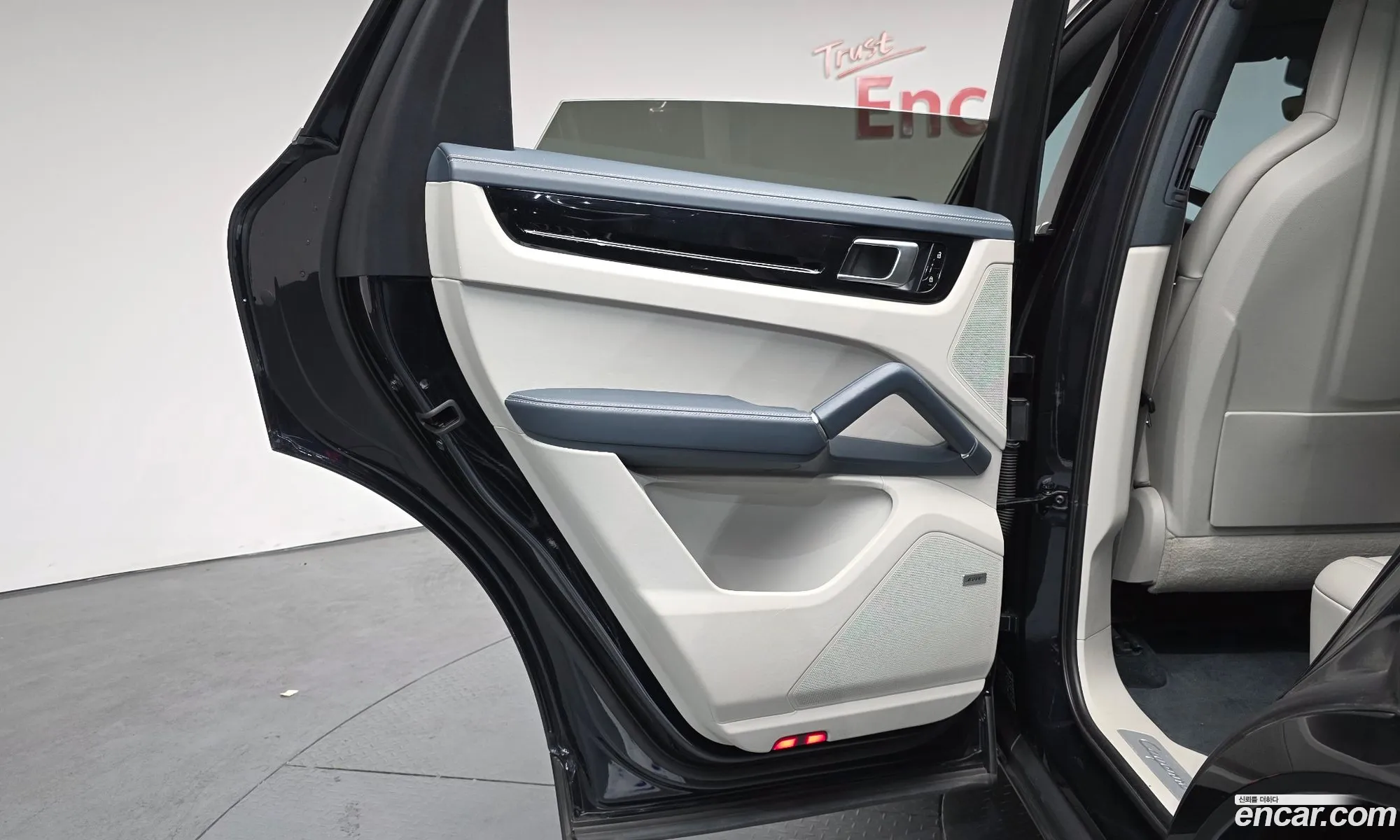 Porsche Cayenne 2021 — 12
