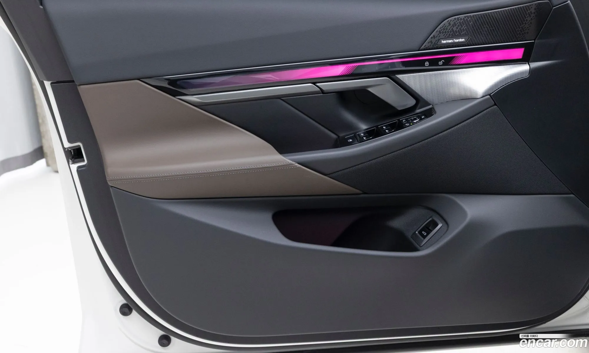 BMW 5 Series 2025 — 12