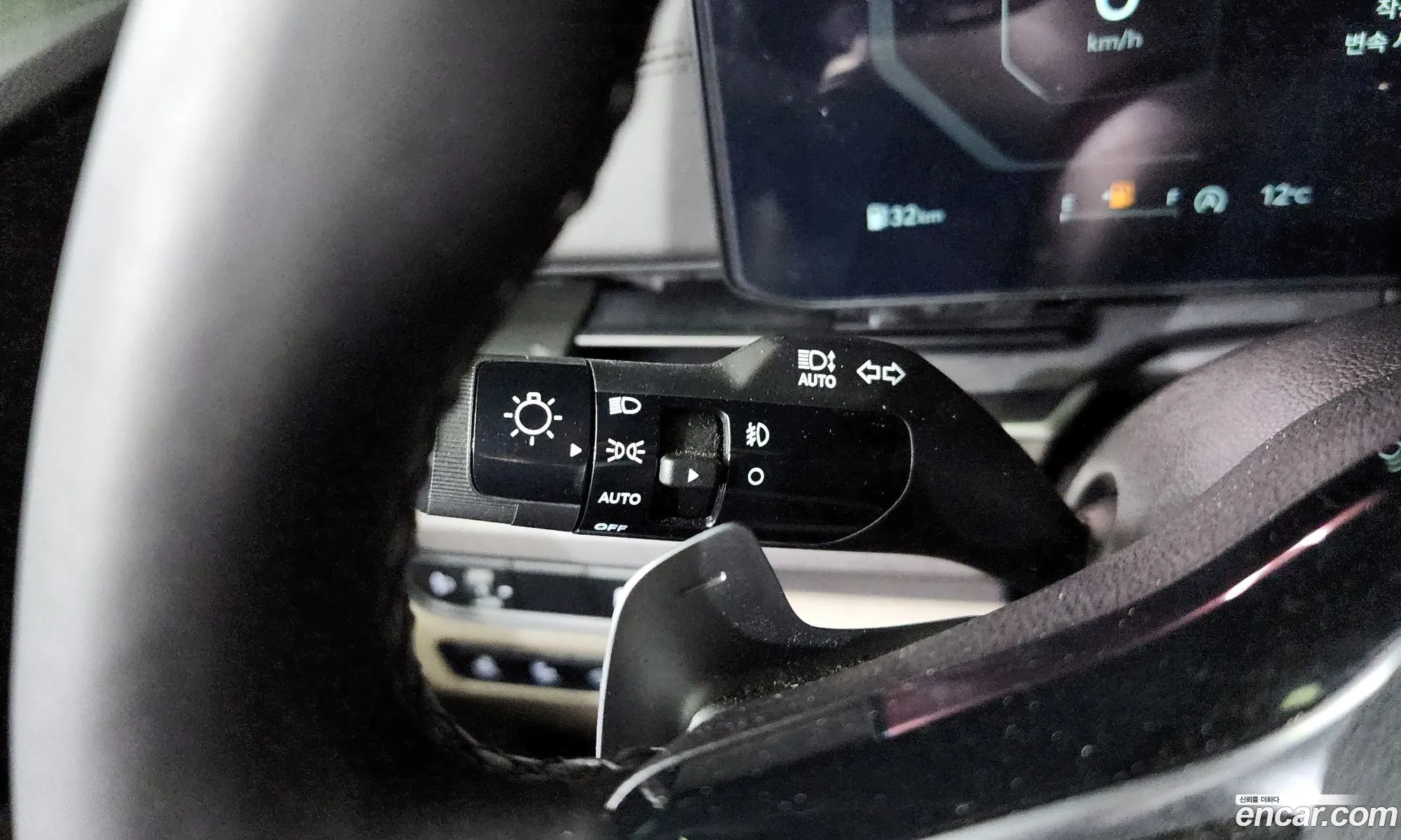 Kia Carnival 2024 — 18