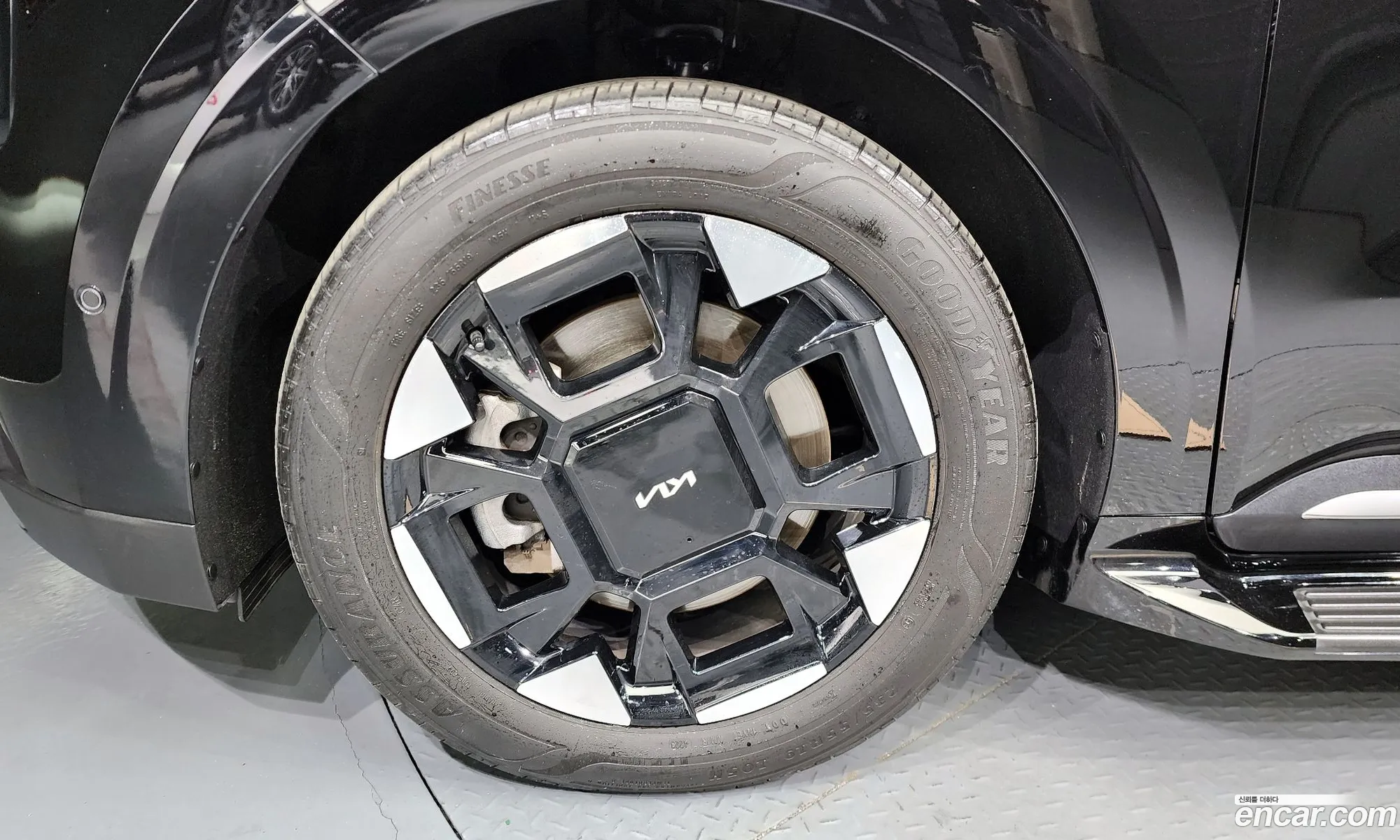 Kia Carnival 2024 — 8