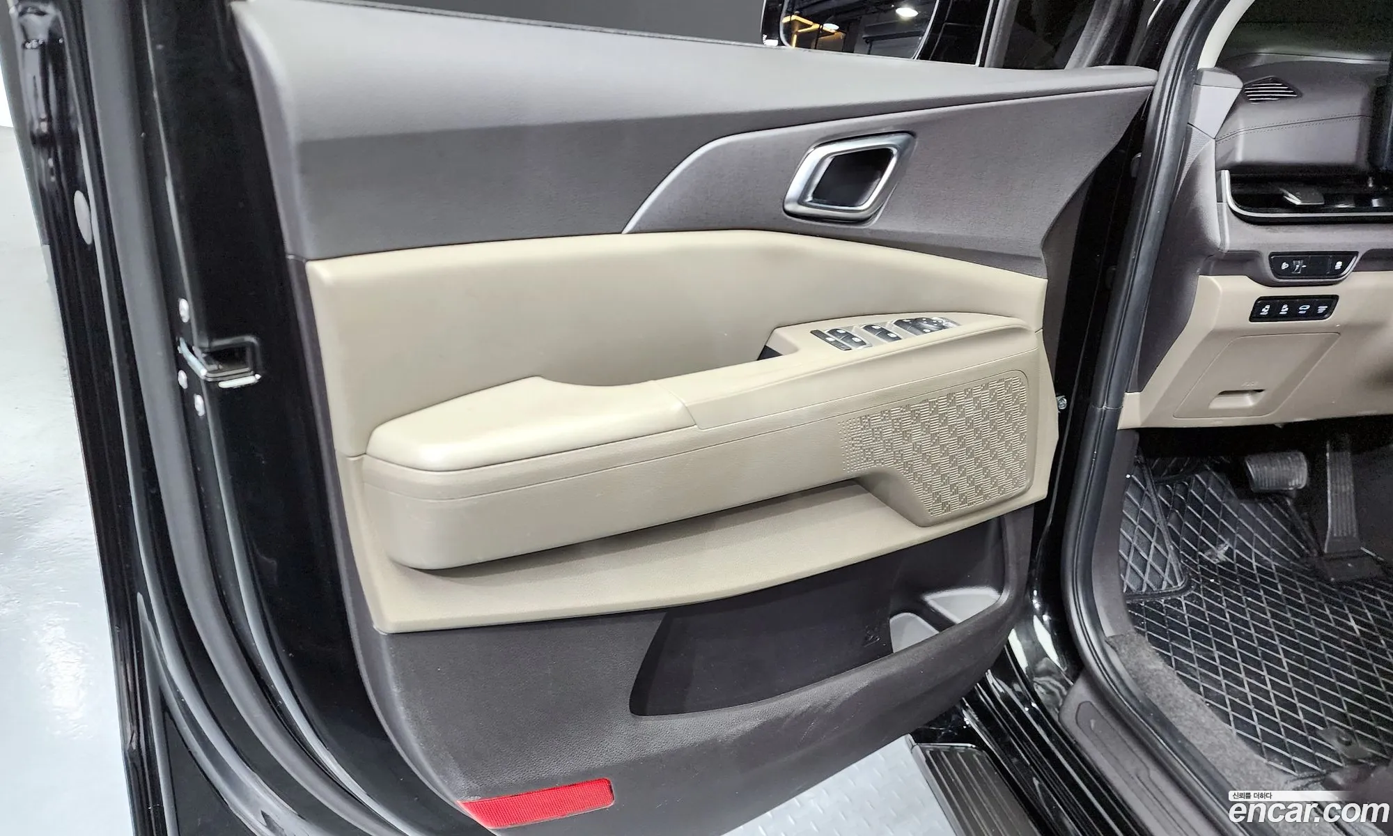 Kia Carnival 2024 — 6