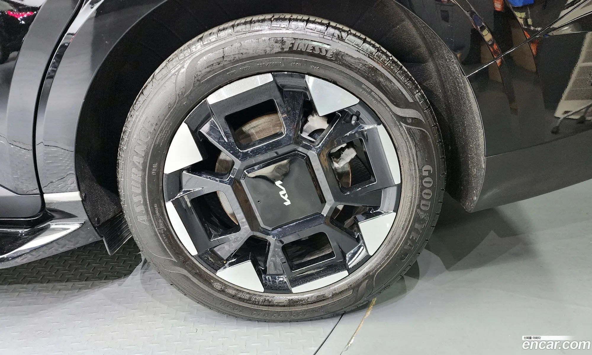Kia Carnival 2024 — 5