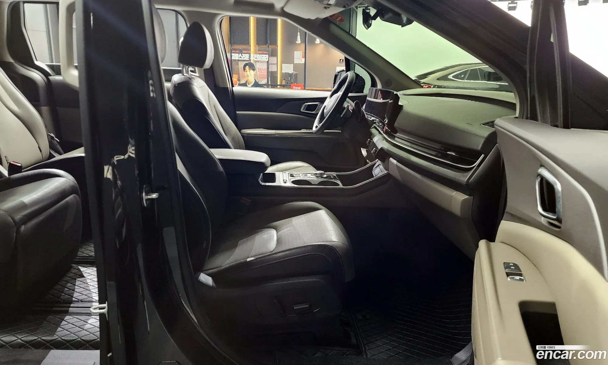 Kia Carnival 2024 — 24