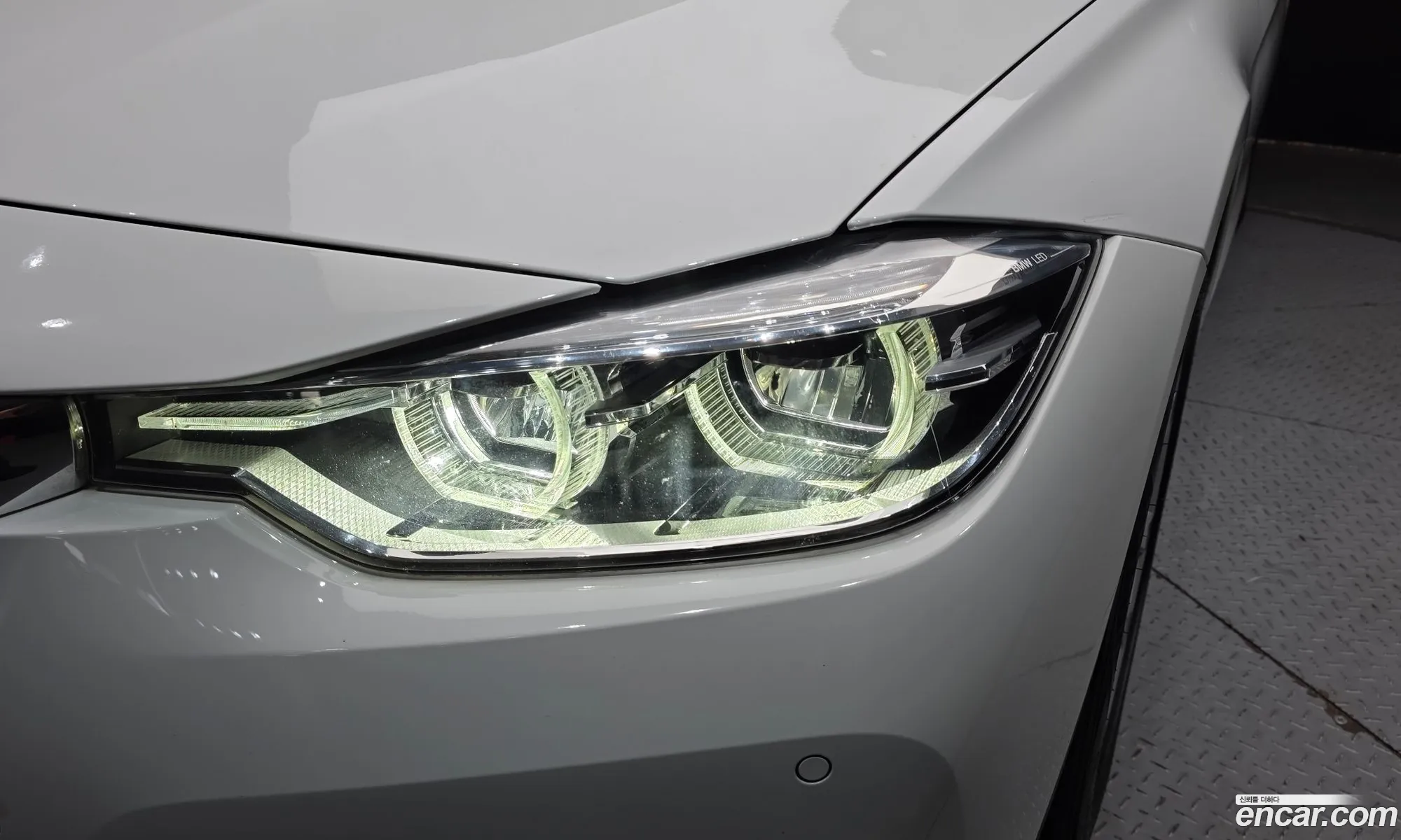 BMW 3 Series 2018 WBA8C510XJP843392 — 2